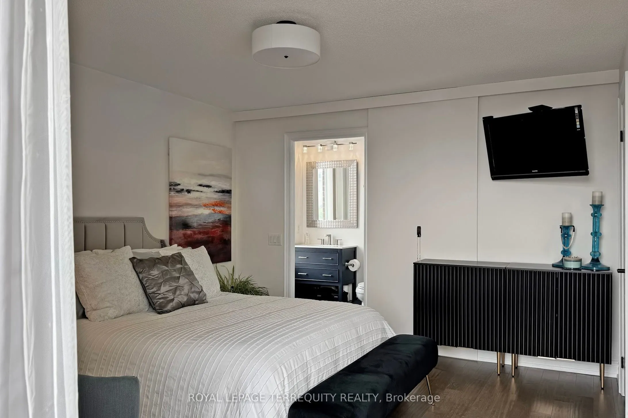 2 Clairtrell Road, #LPH 1