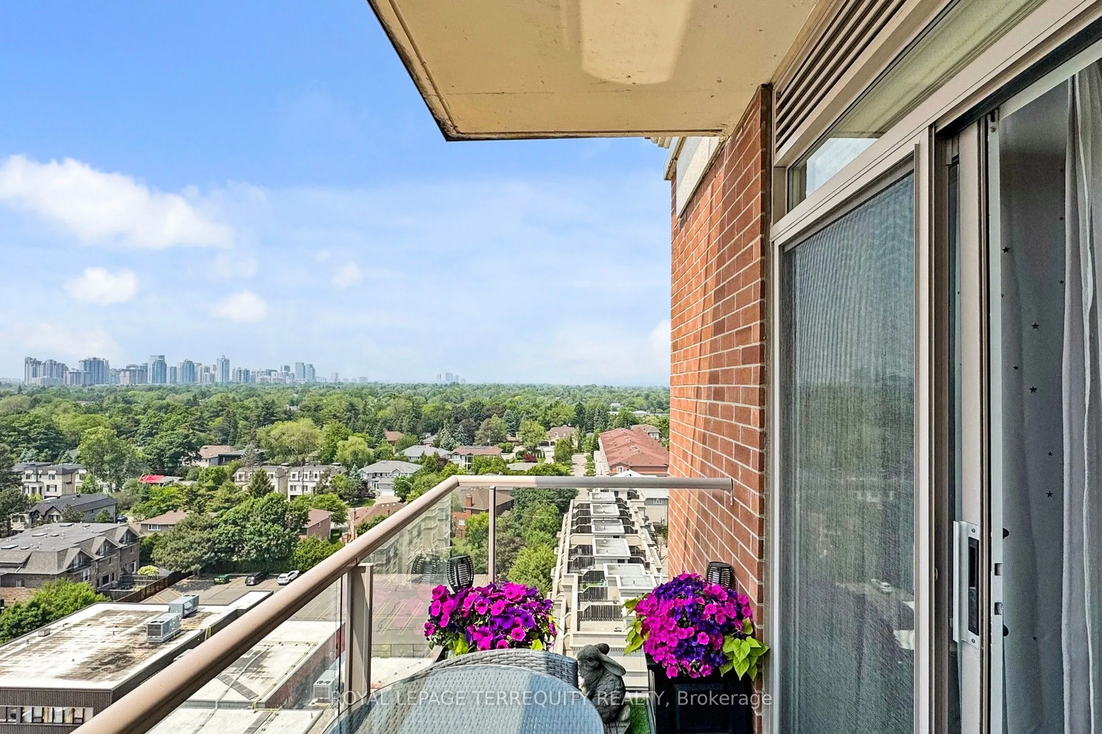2 Clairtrell Road, #LPH 1
