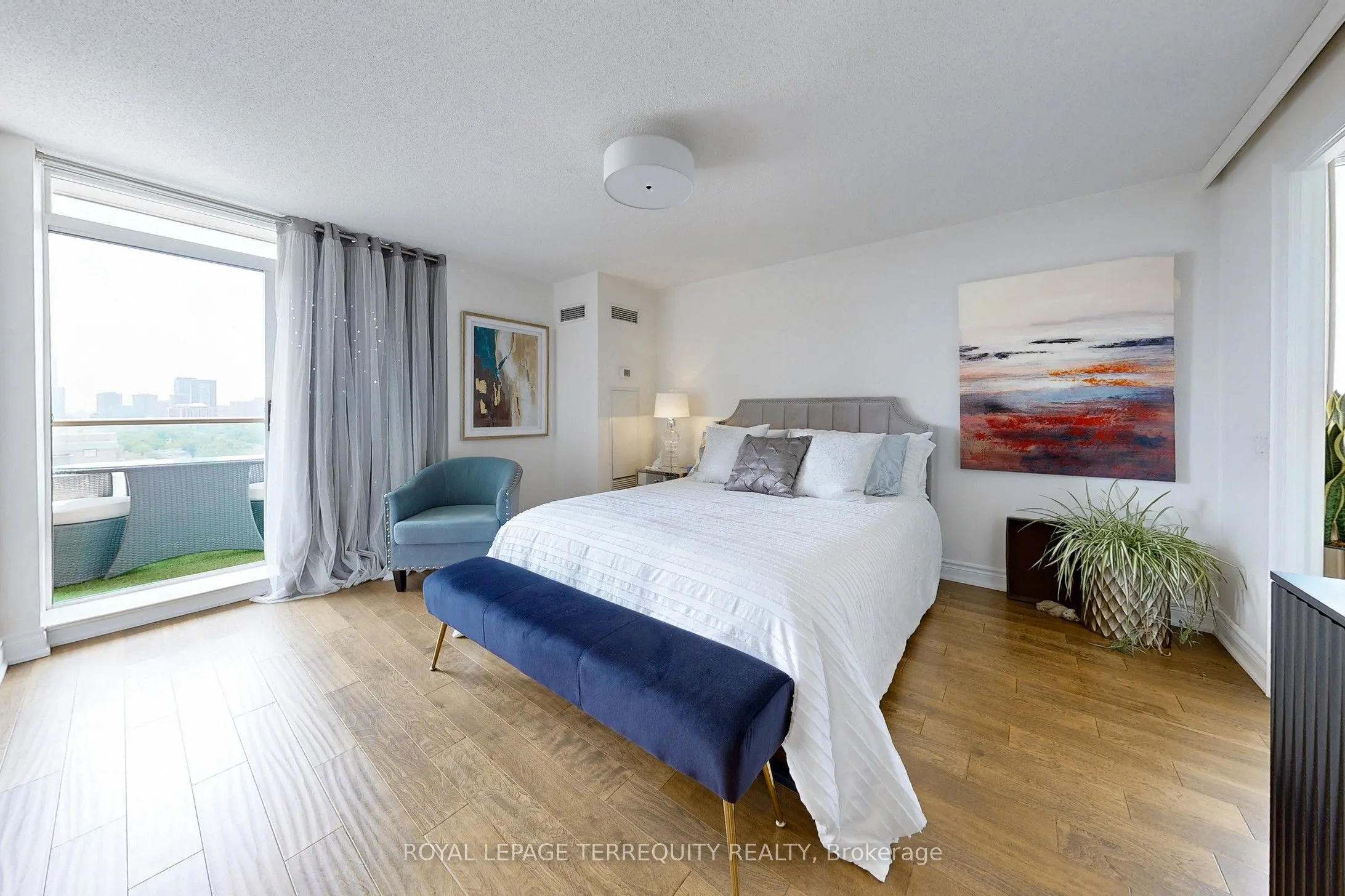 2 Clairtrell Road, #LPH 1