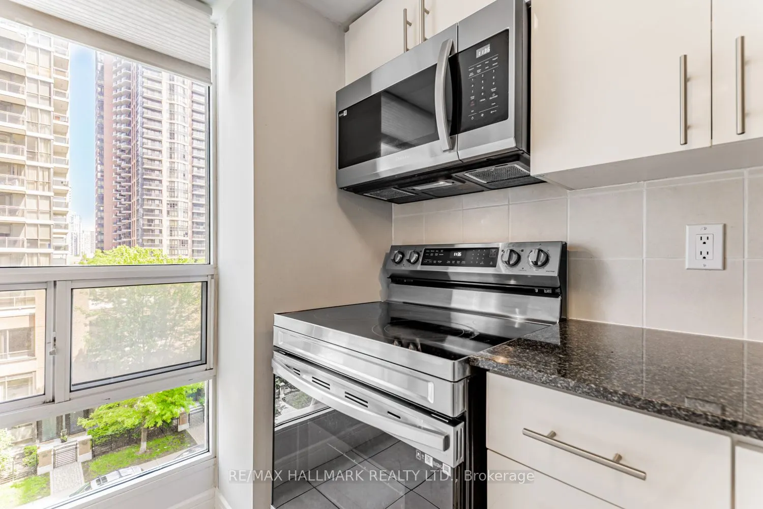 31 Bales Avenue, #610