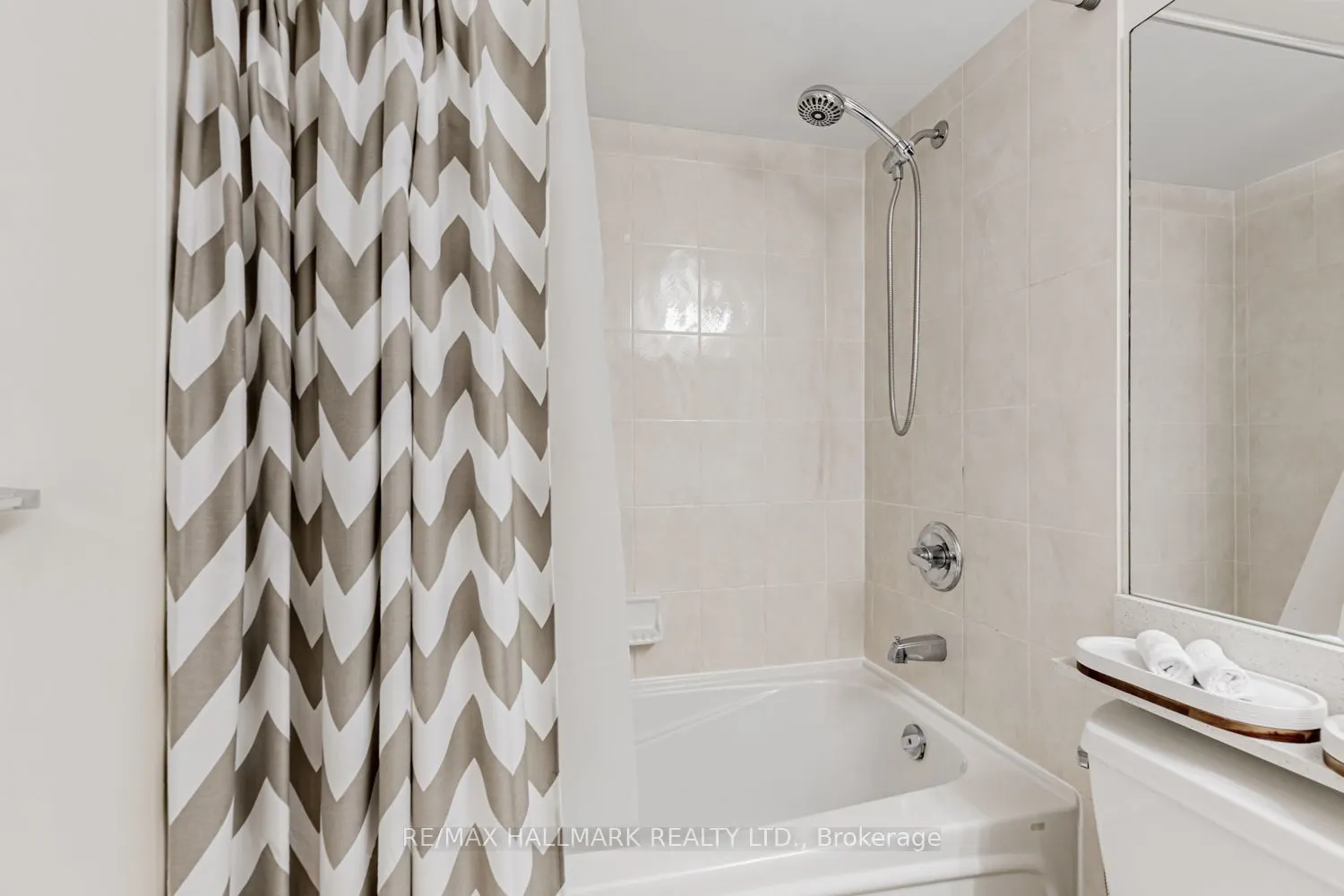 31 Bales Avenue, #610