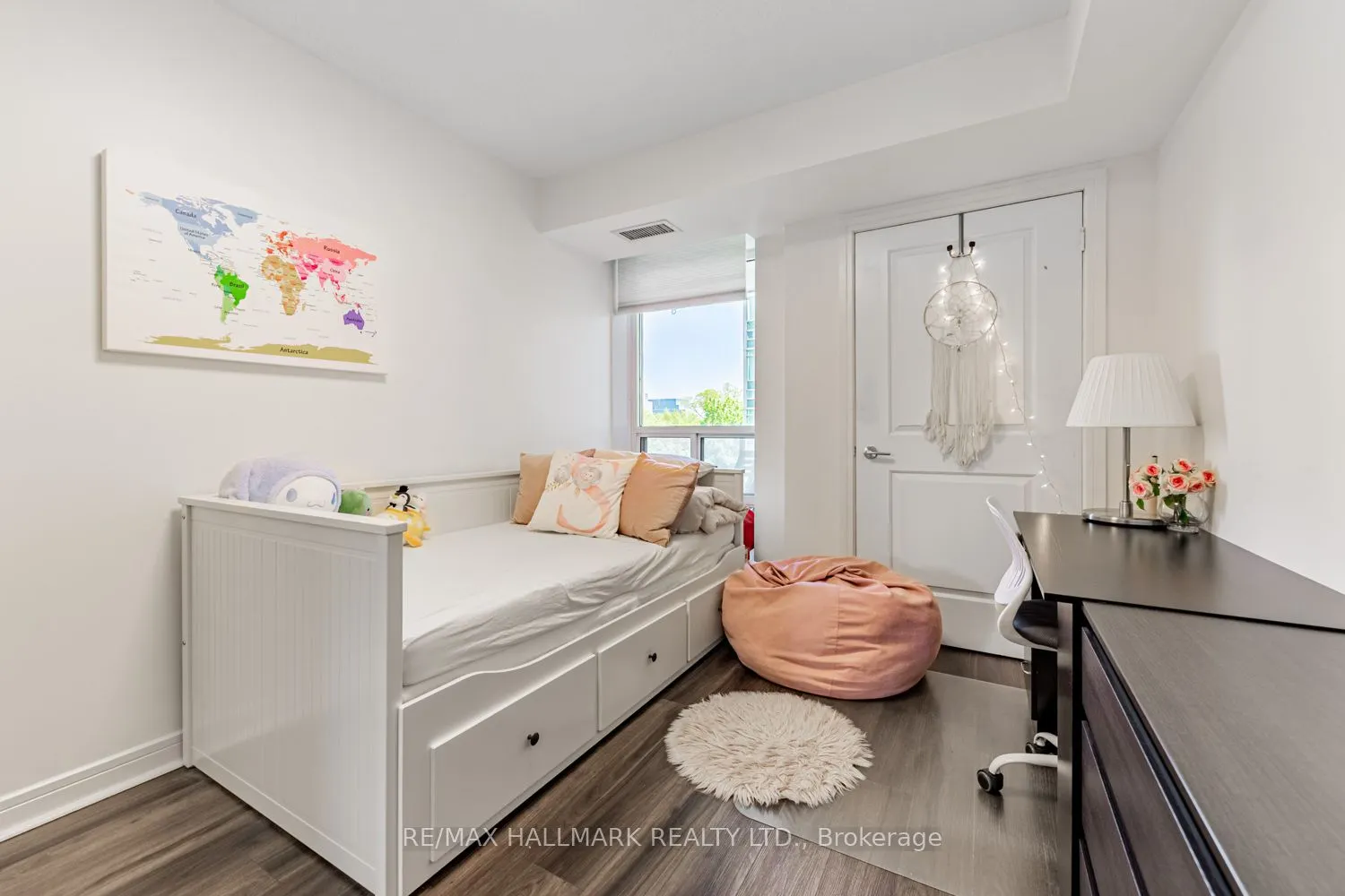 31 Bales Avenue, #610