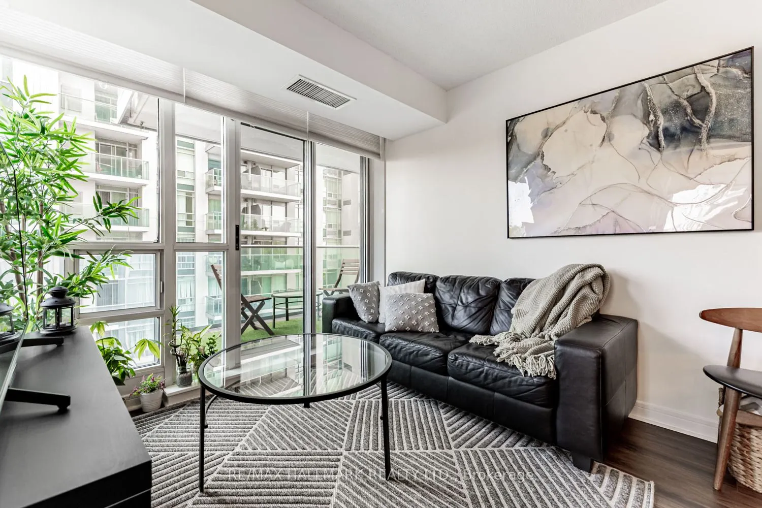 31 Bales Avenue, #610