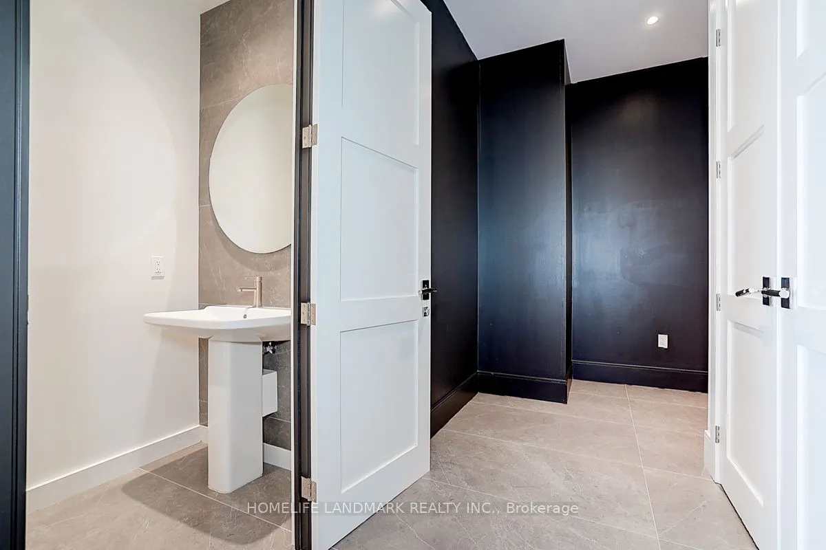 1 Yorkville Avenue, #PH 01