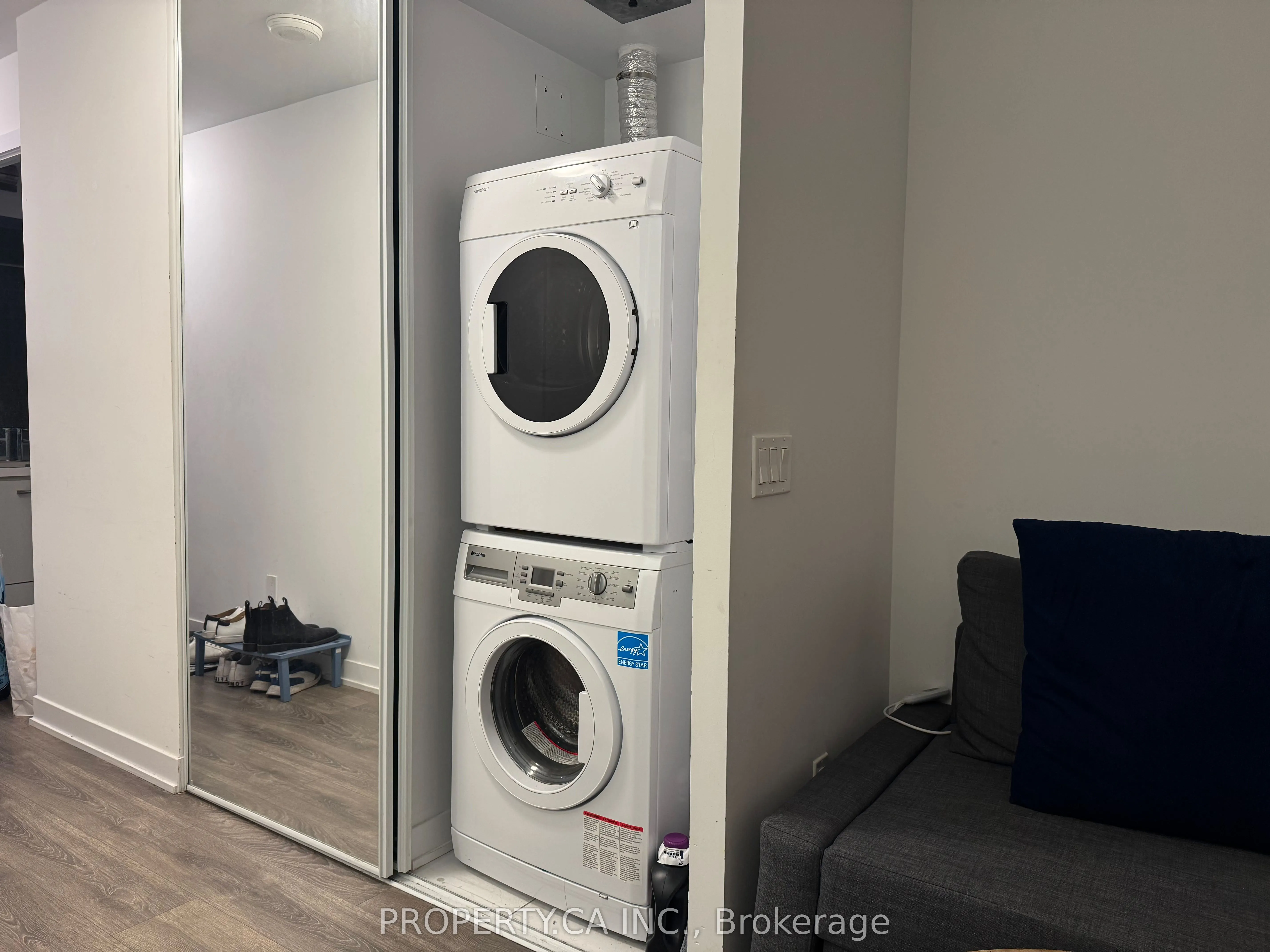 87 Peter Street, #3512