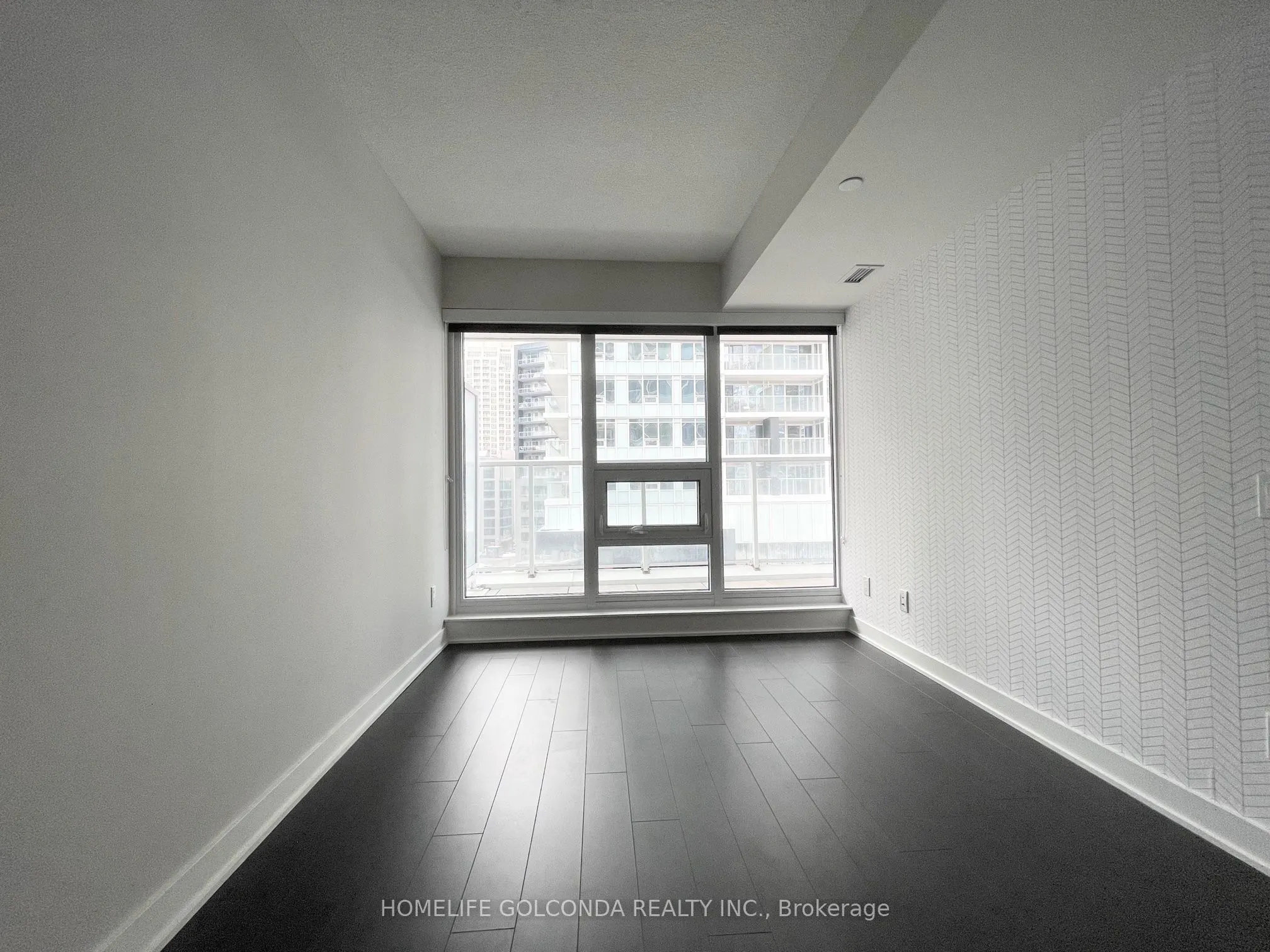17 Bathurst Street