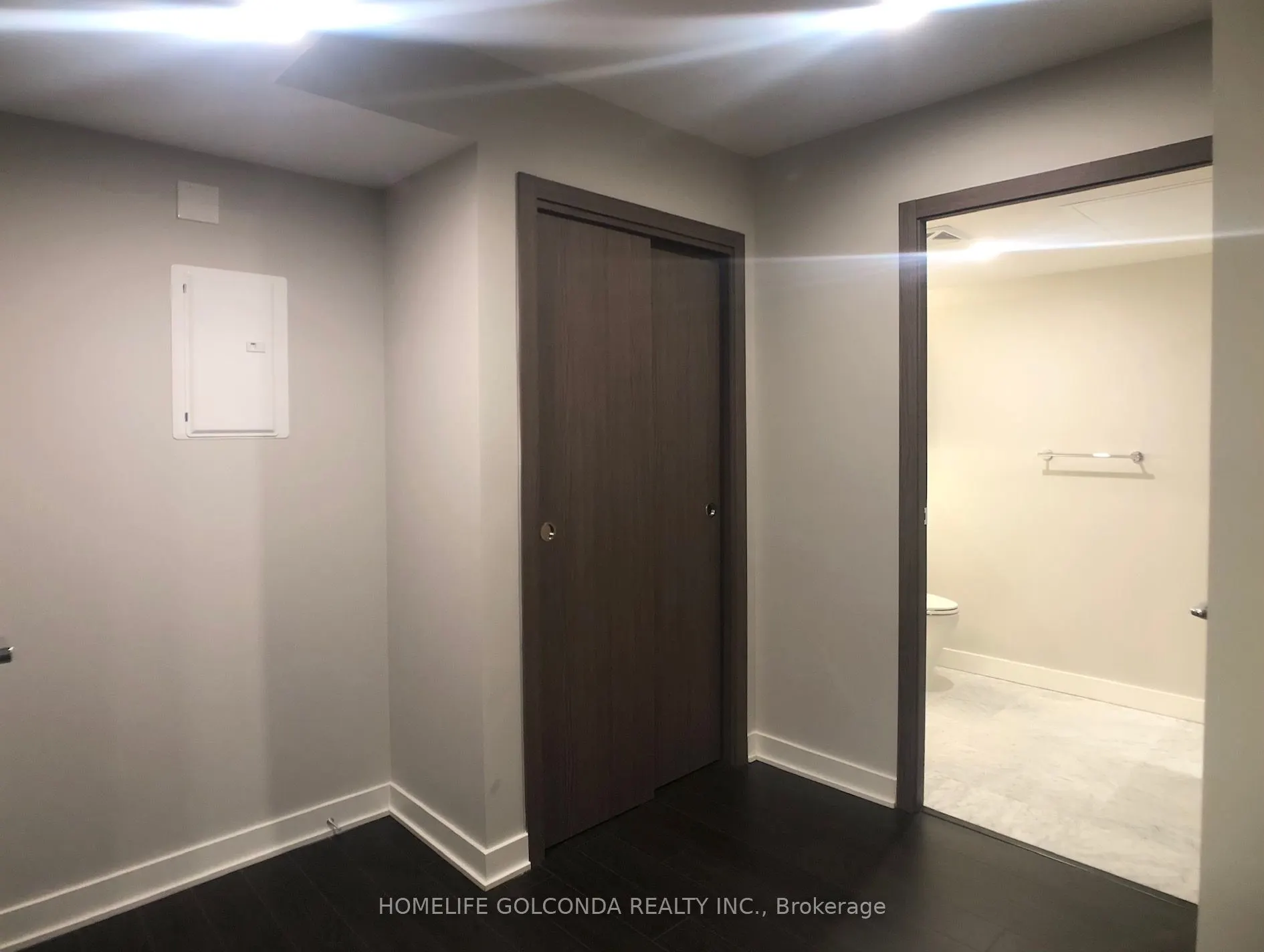 17 Bathurst Street