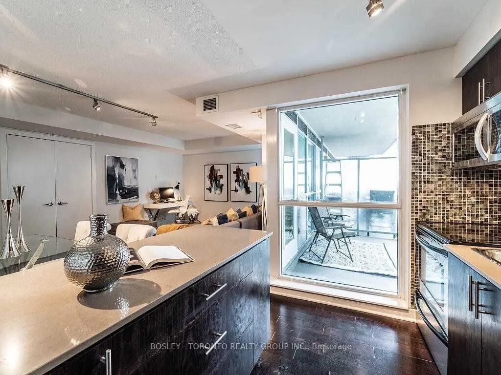 80 Western Battery Road, #1002