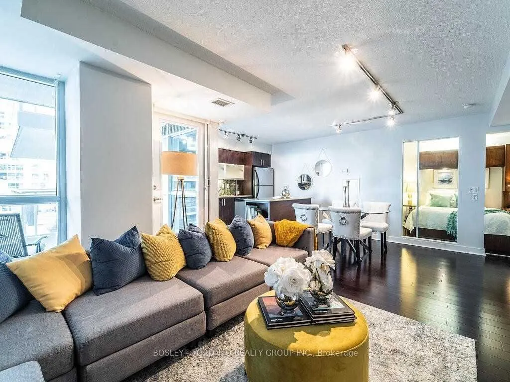 80 Western Battery Road, #1002