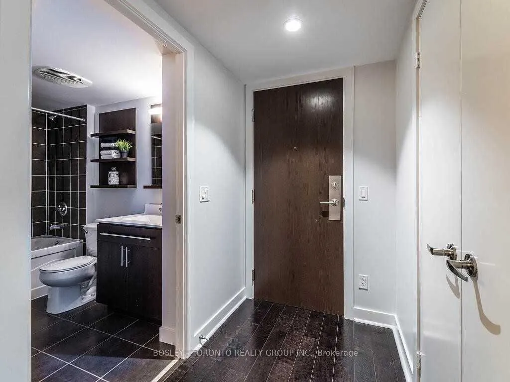 80 Western Battery Road, #1002