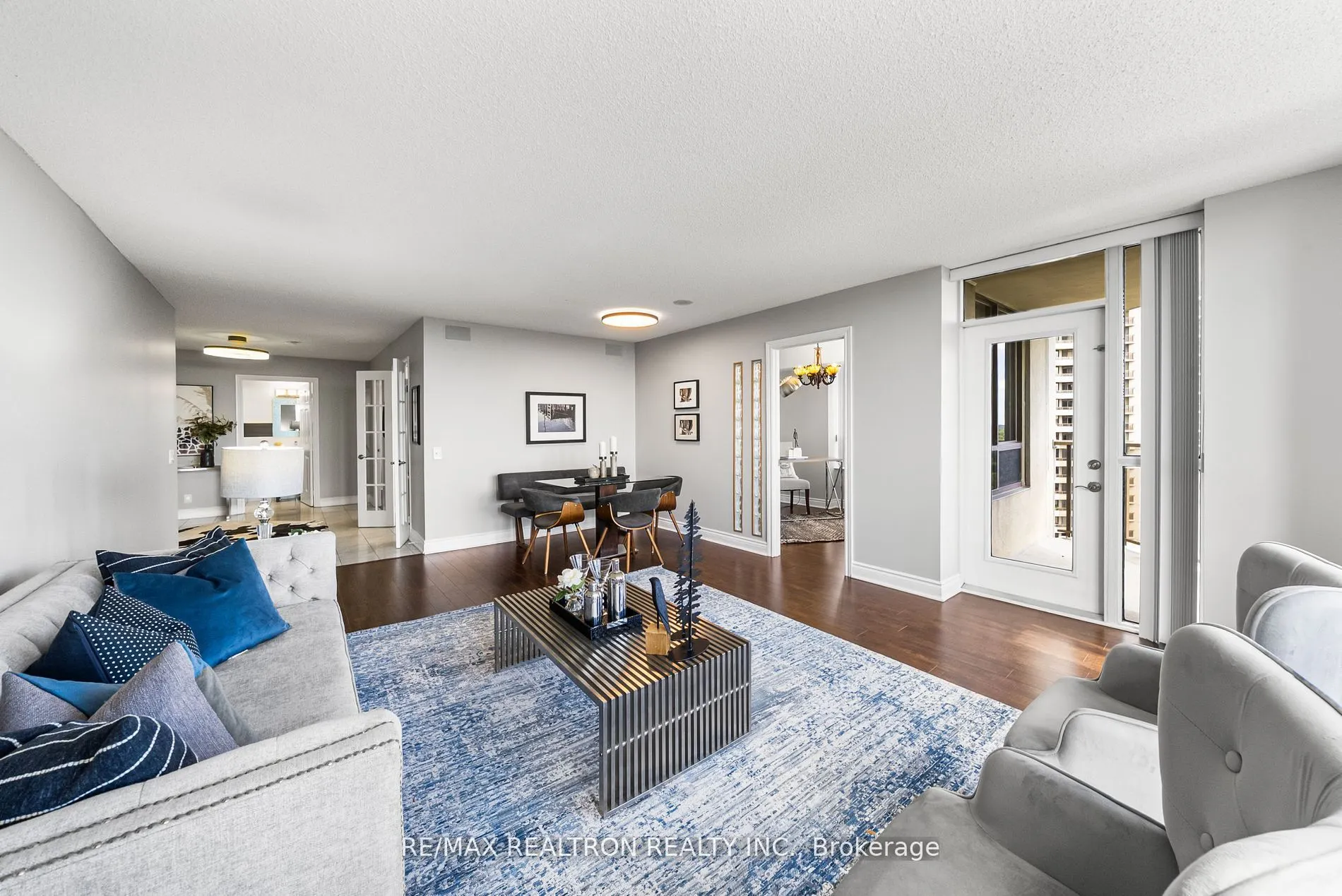 78 Harrison Garden Boulevard, #1607