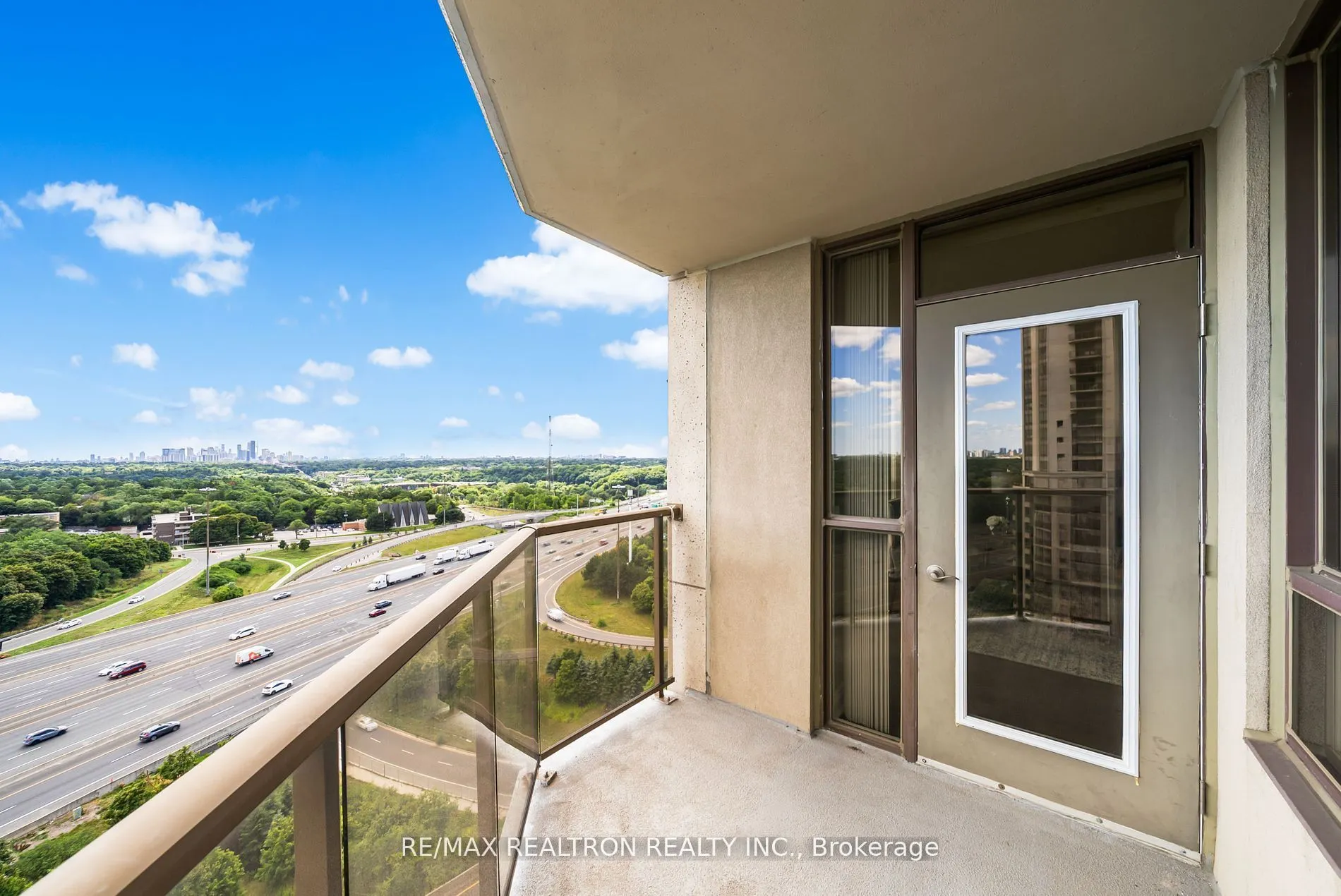 78 Harrison Garden Boulevard, #1607