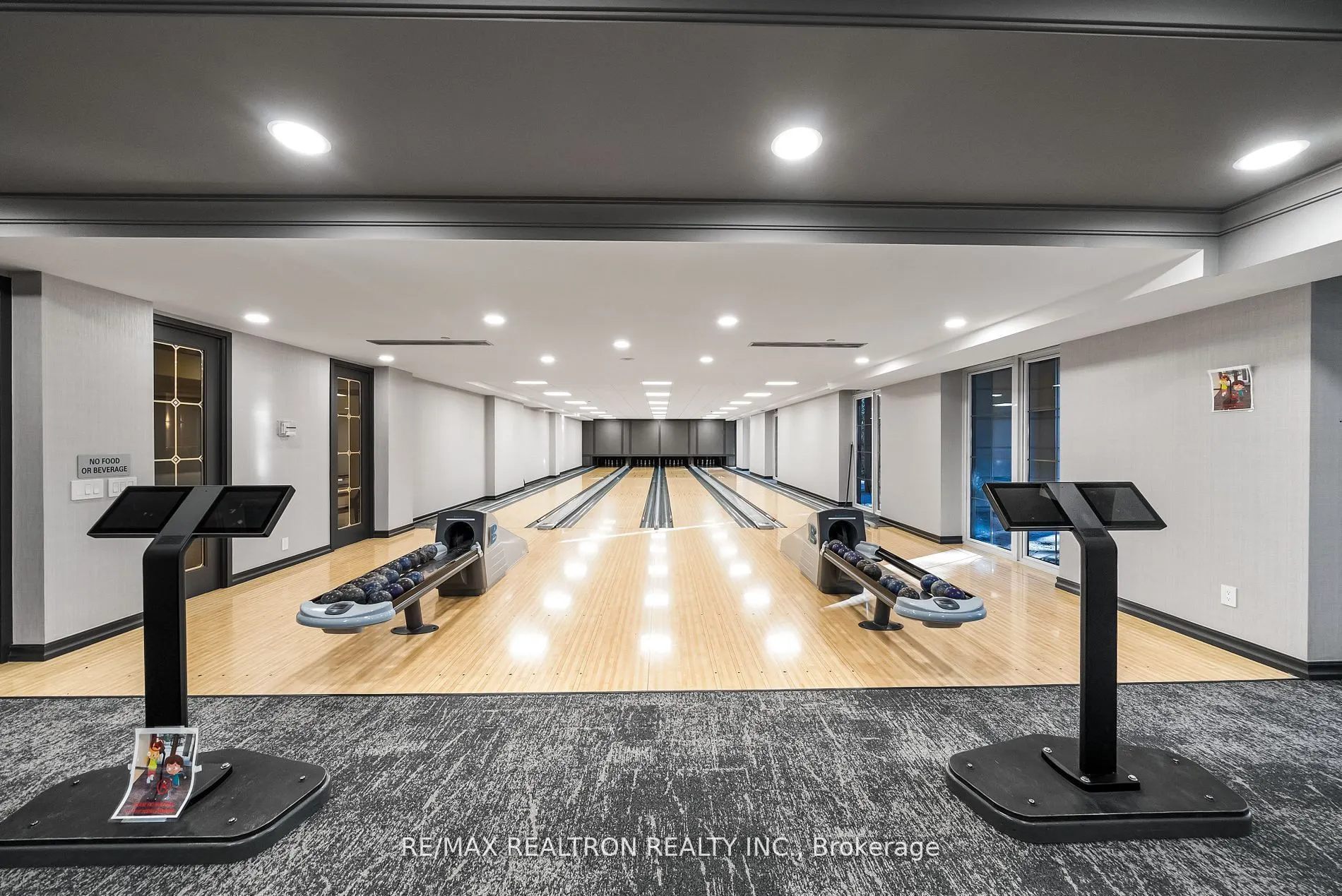 78 Harrison Garden Boulevard, #1607