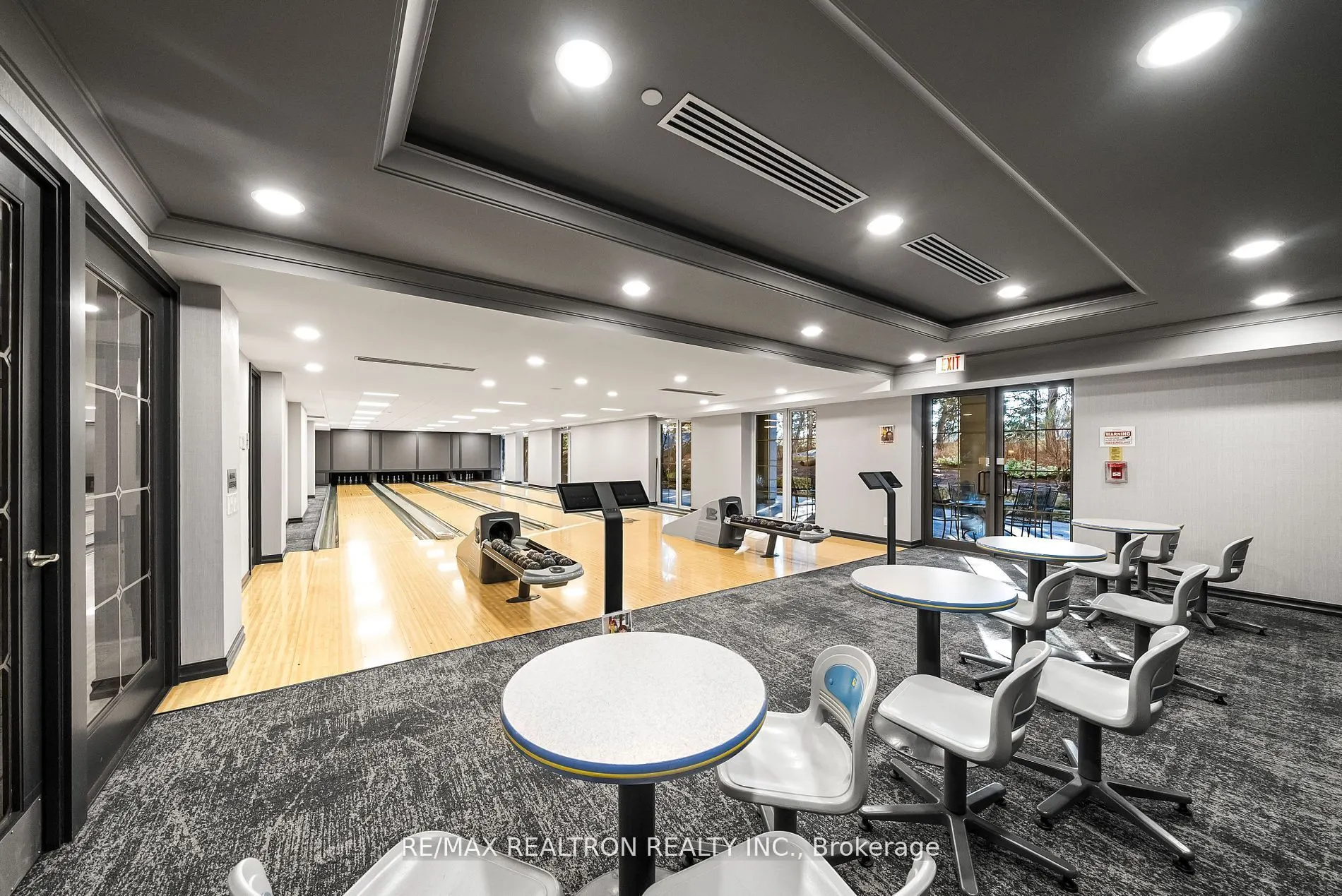 78 Harrison Garden Boulevard, #1607