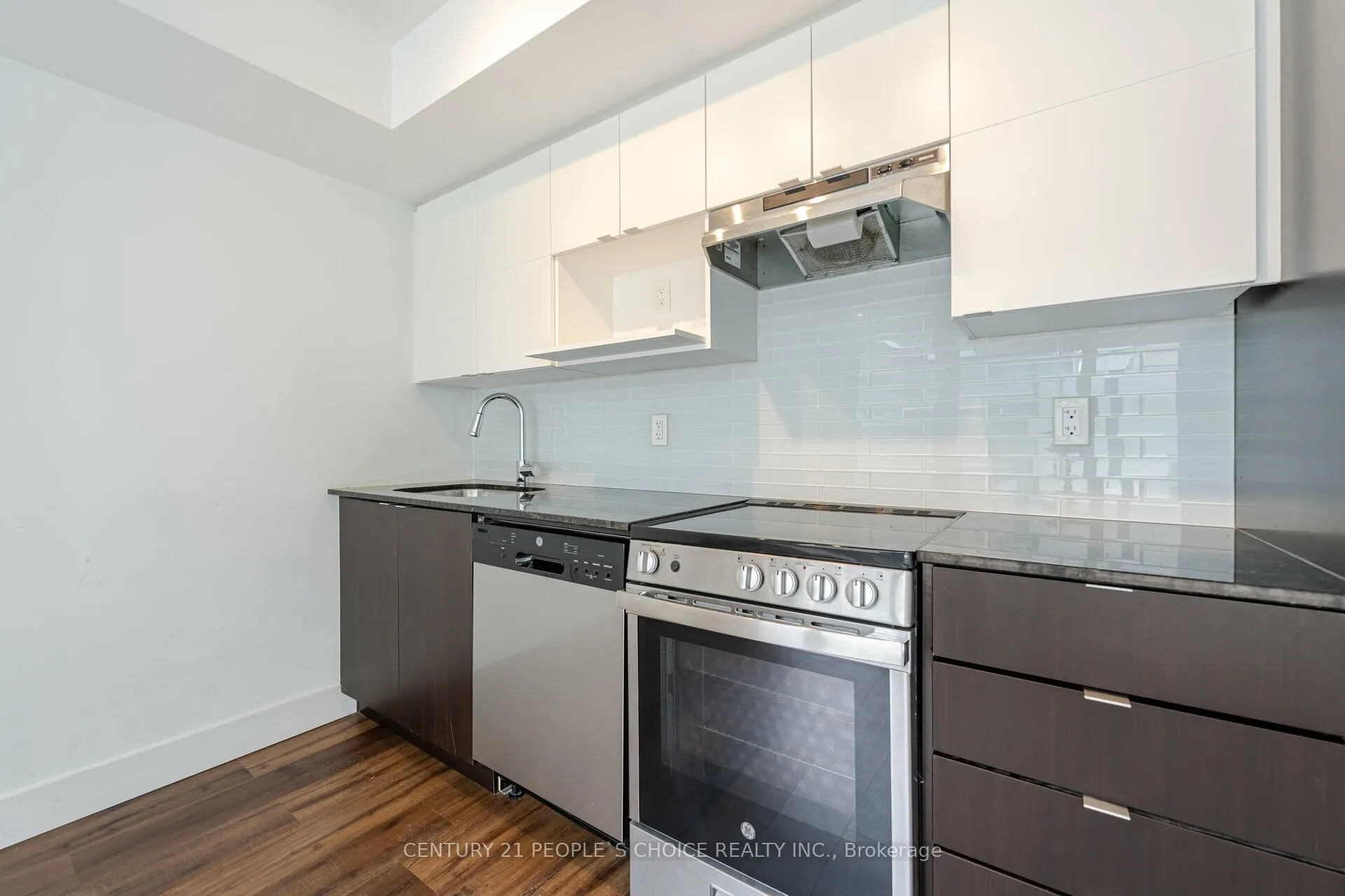 120 Varna Drive, #301
