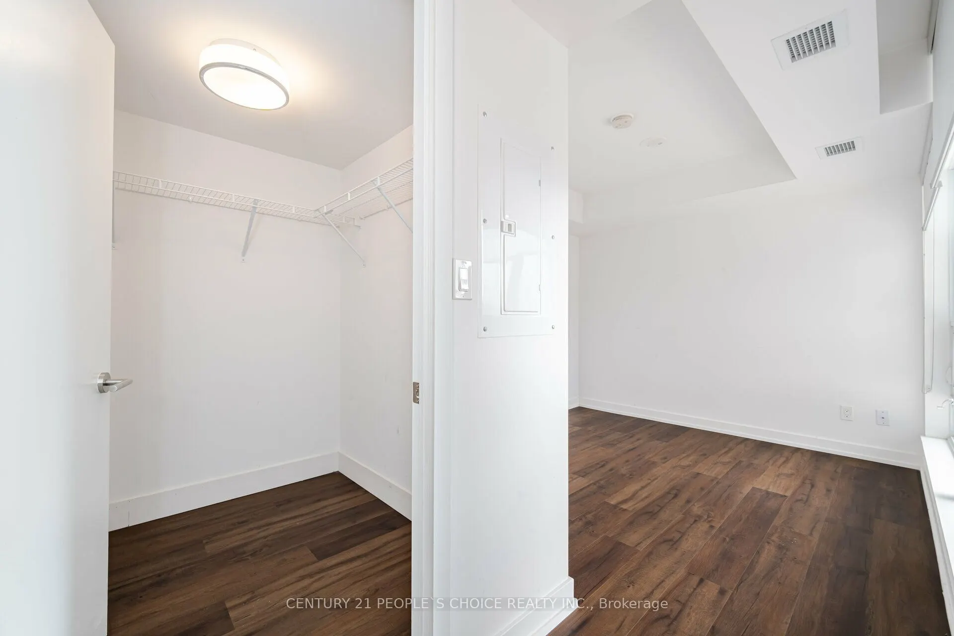 120 Varna Drive, #301