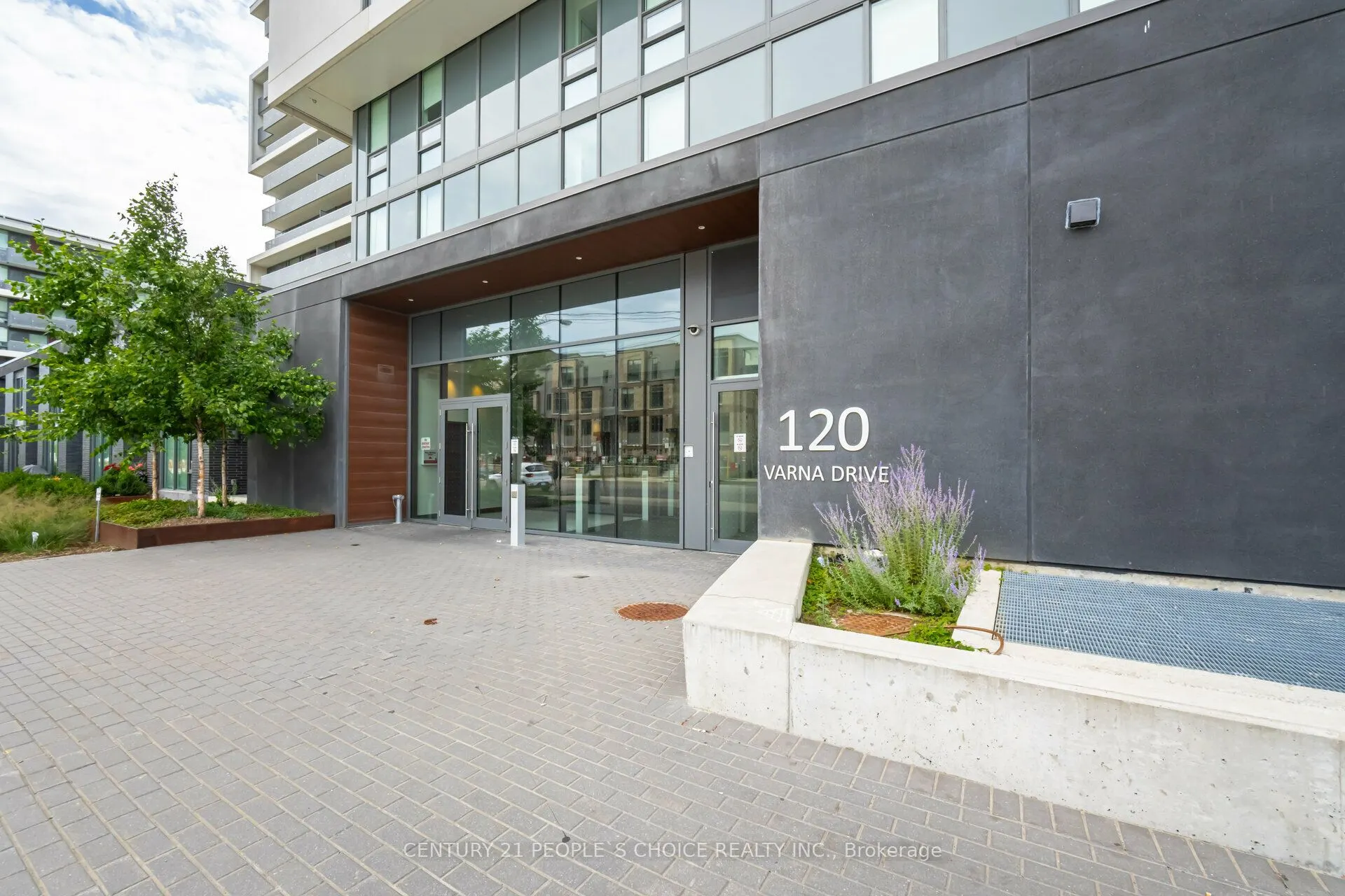120 Varna Drive, #301