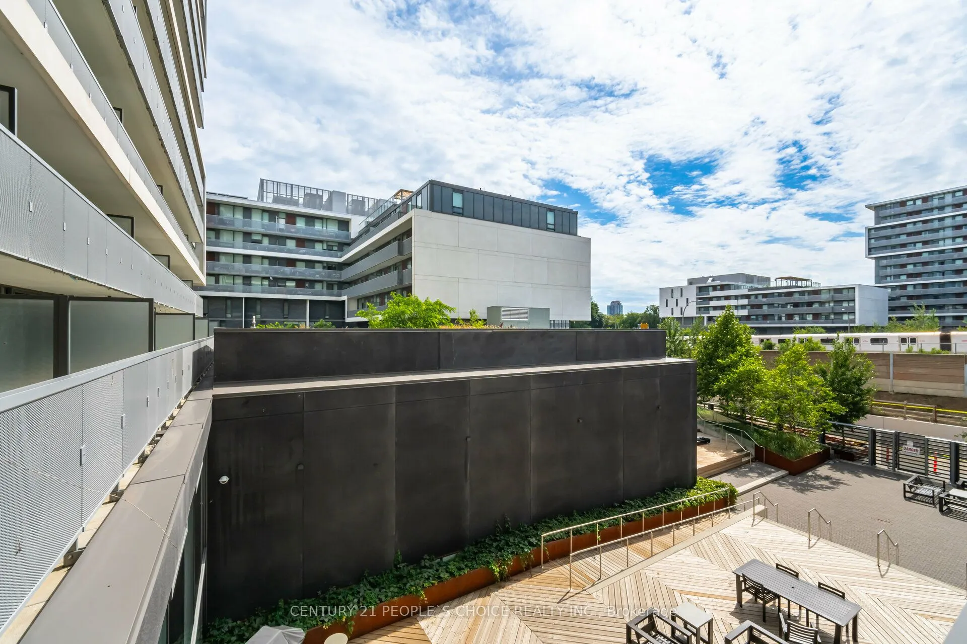 120 Varna Drive, #301