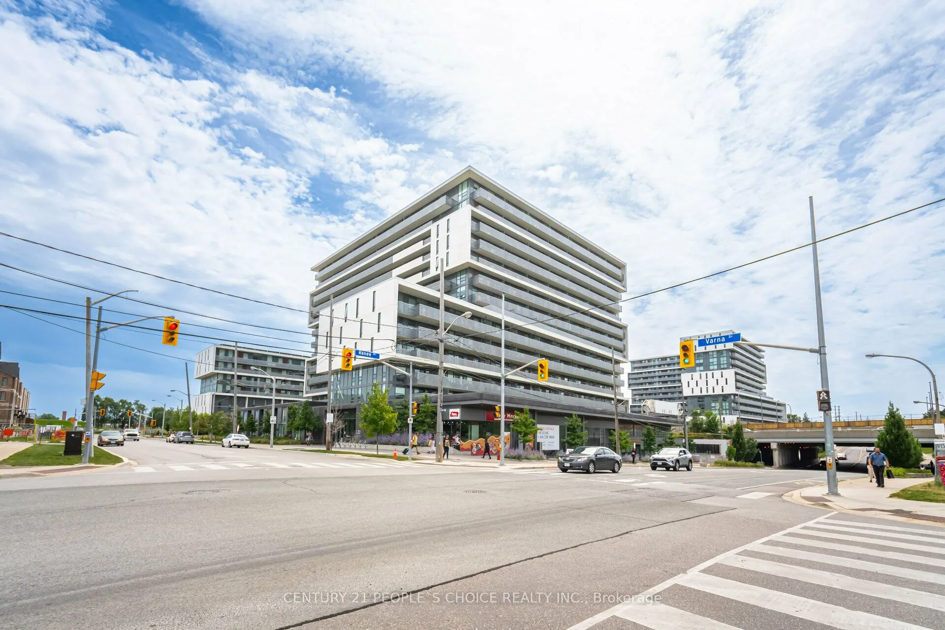 120 Varna Drive, #301