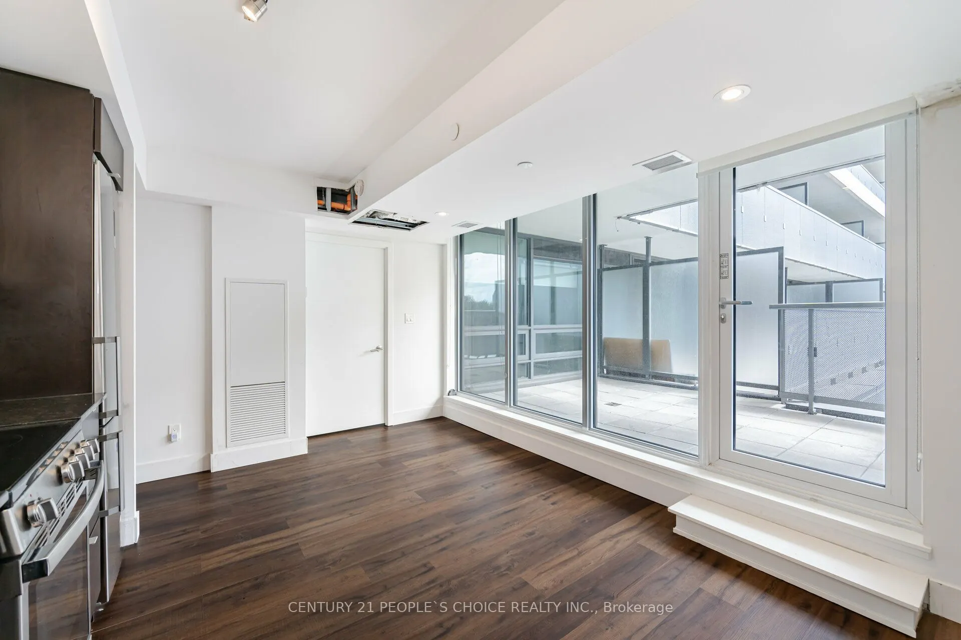 120 Varna Drive, #301
