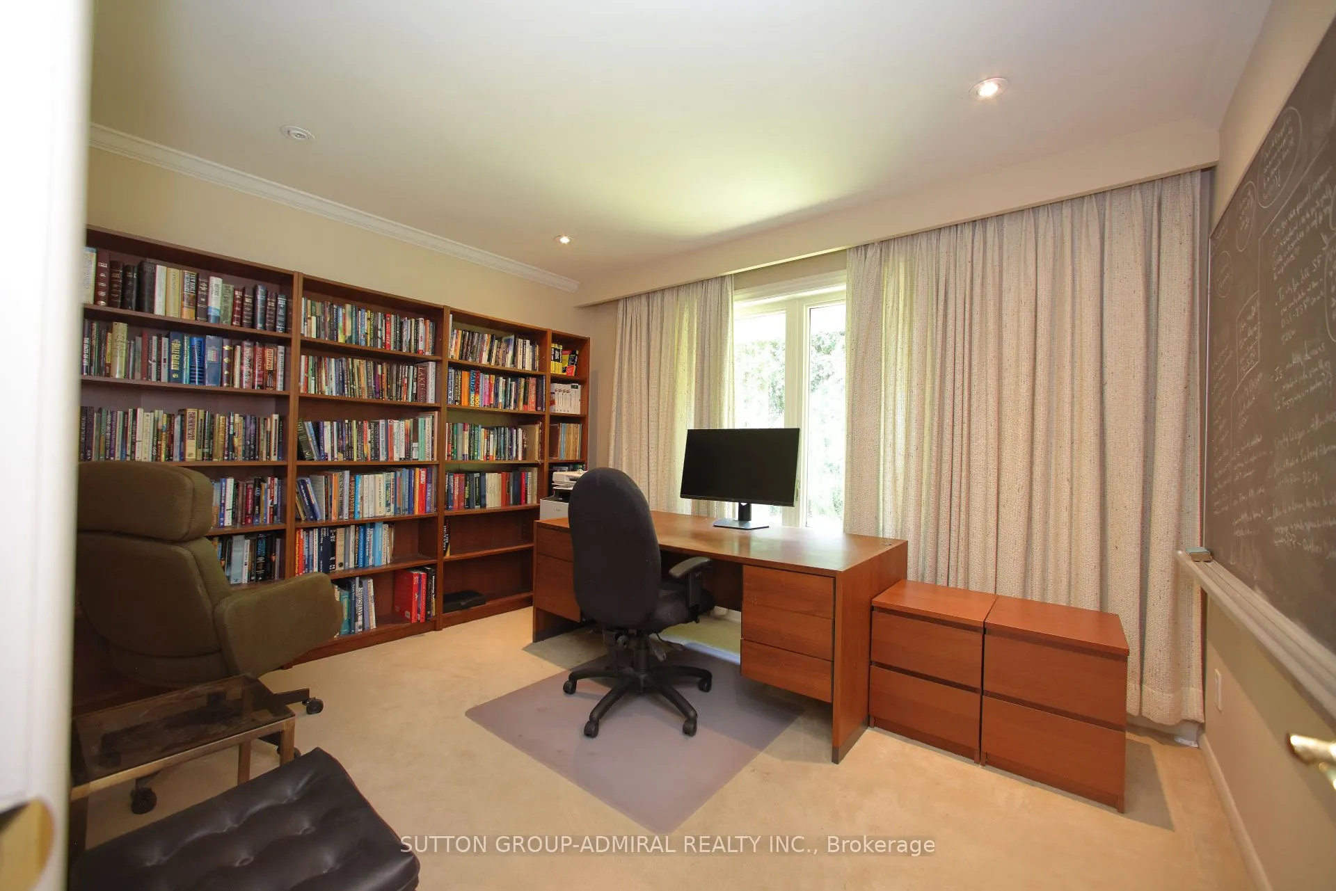 91 Forest Grove Drive