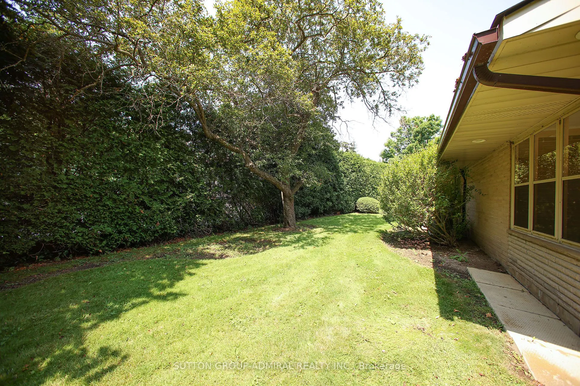 91 Forest Grove Drive