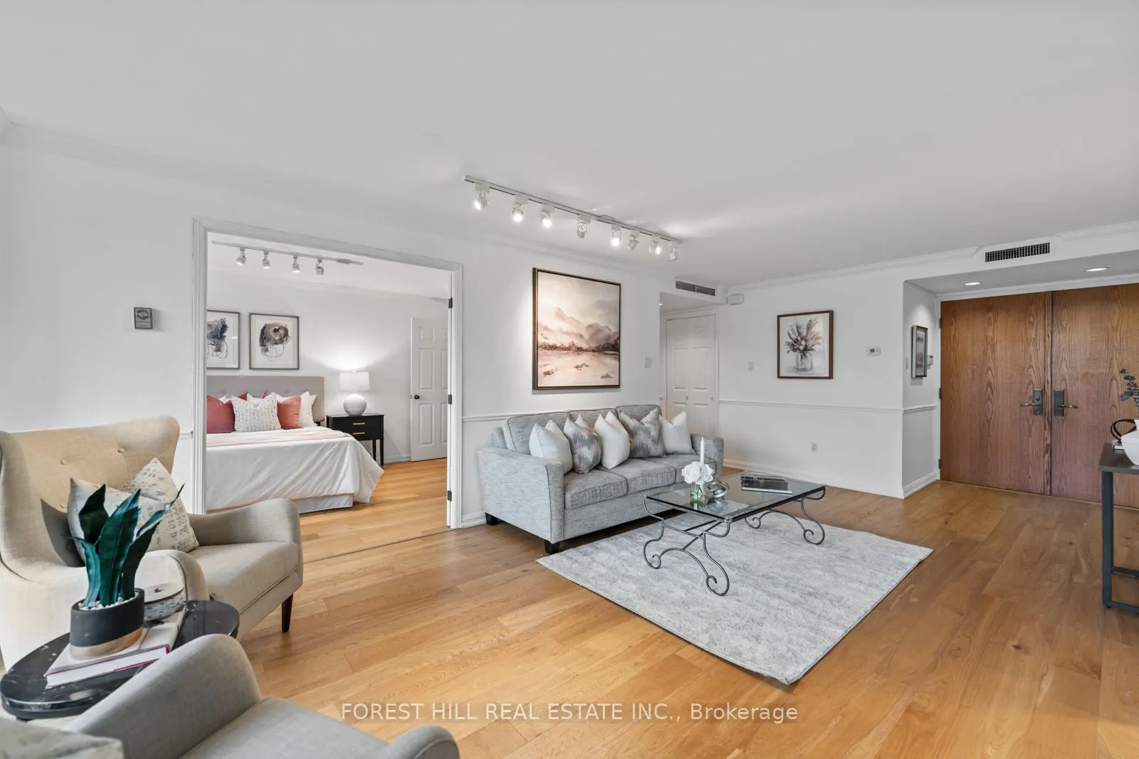 3900 Yonge Street, #417