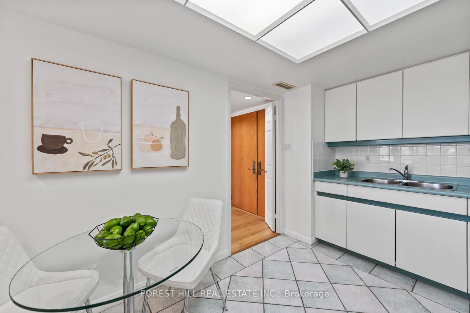 3900 Yonge Street, #417