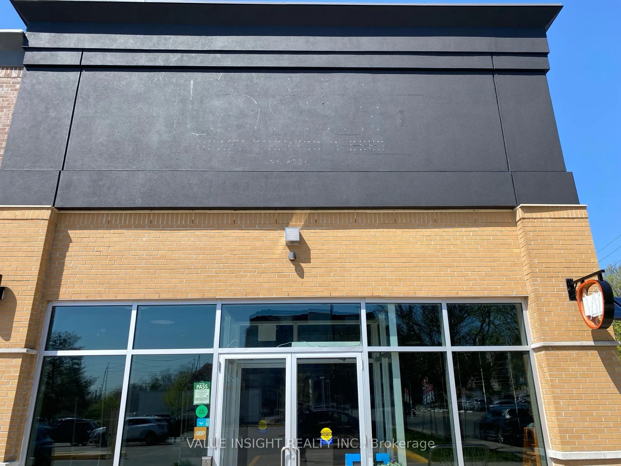 609 Roehampton Avenue, #Unit 2