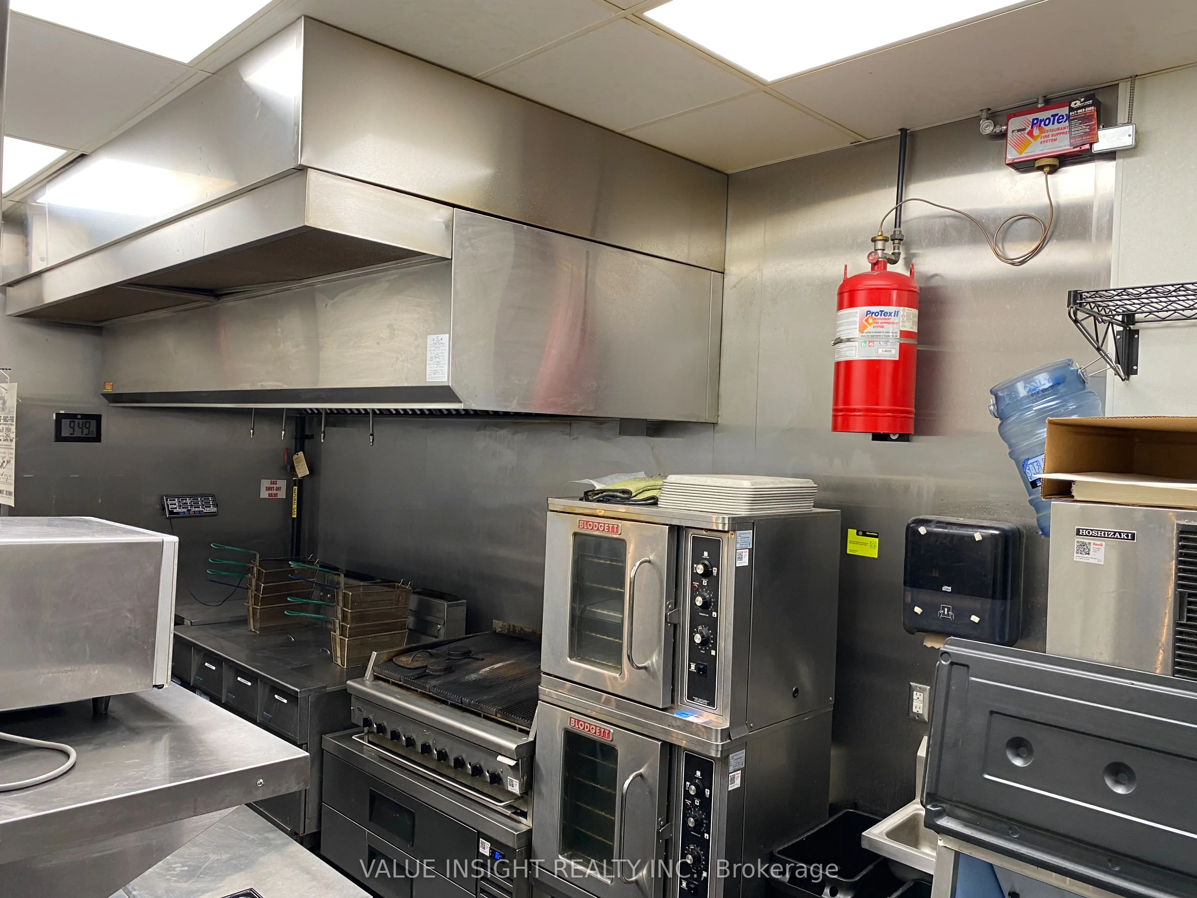 609 Roehampton Avenue, #Unit 2