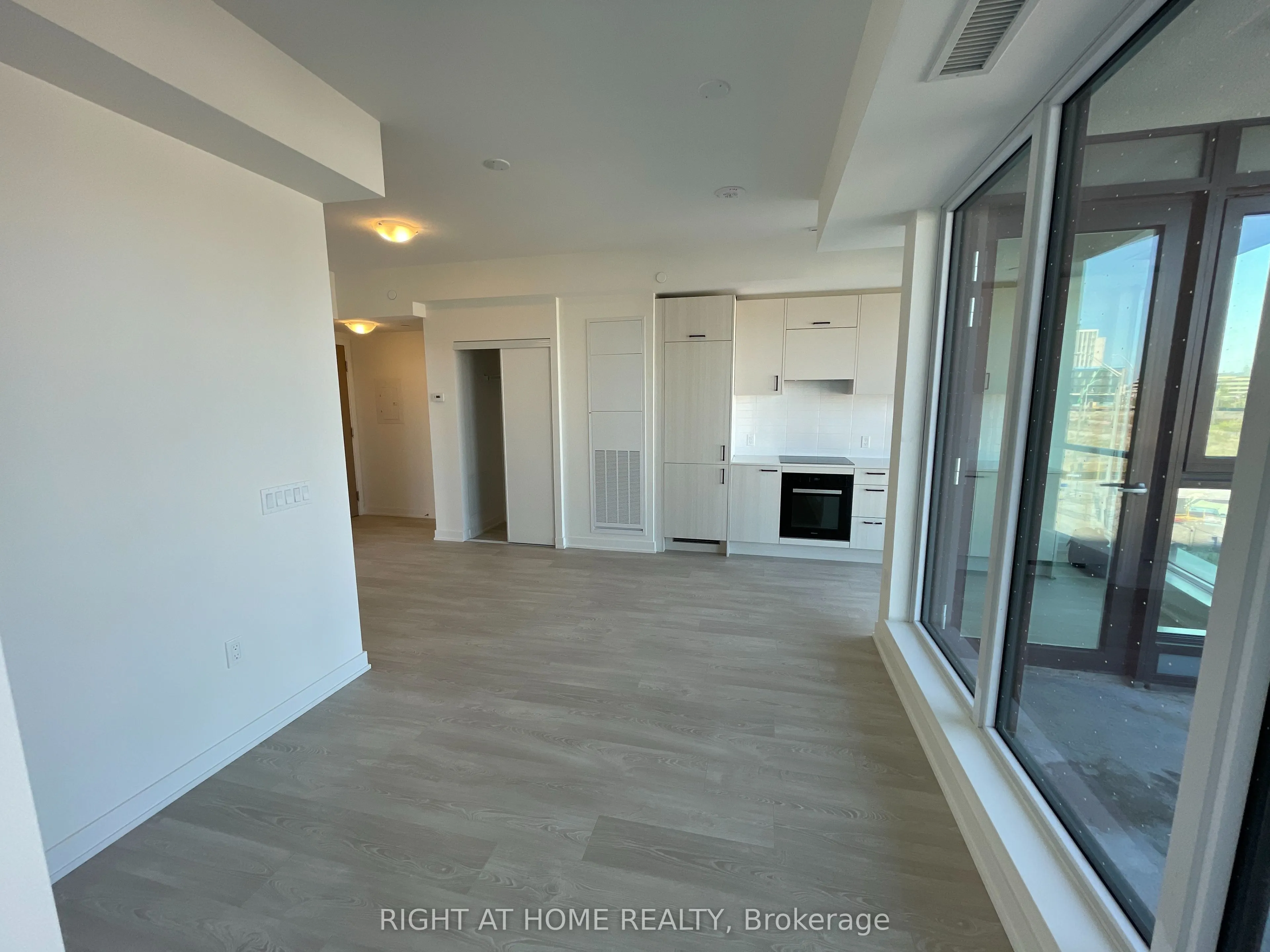 1 Kyle Lowry Road, #323