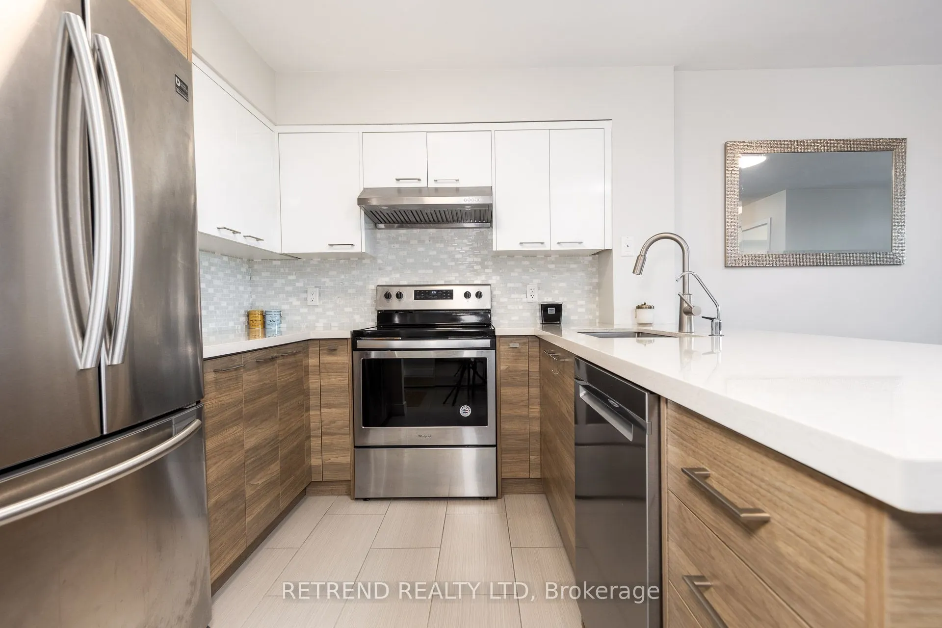18 Spring Garden Avenue, #907