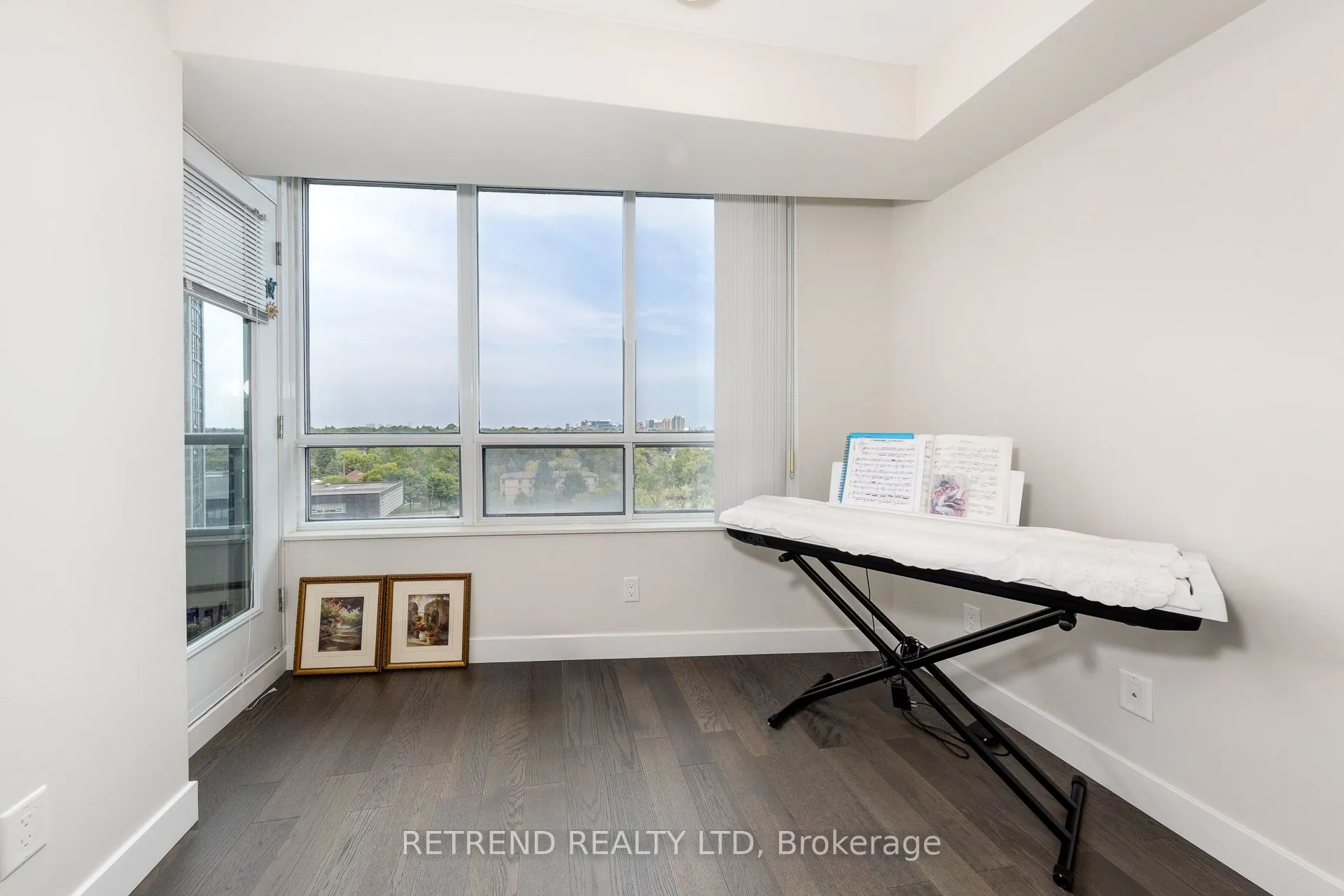18 Spring Garden Avenue, #907