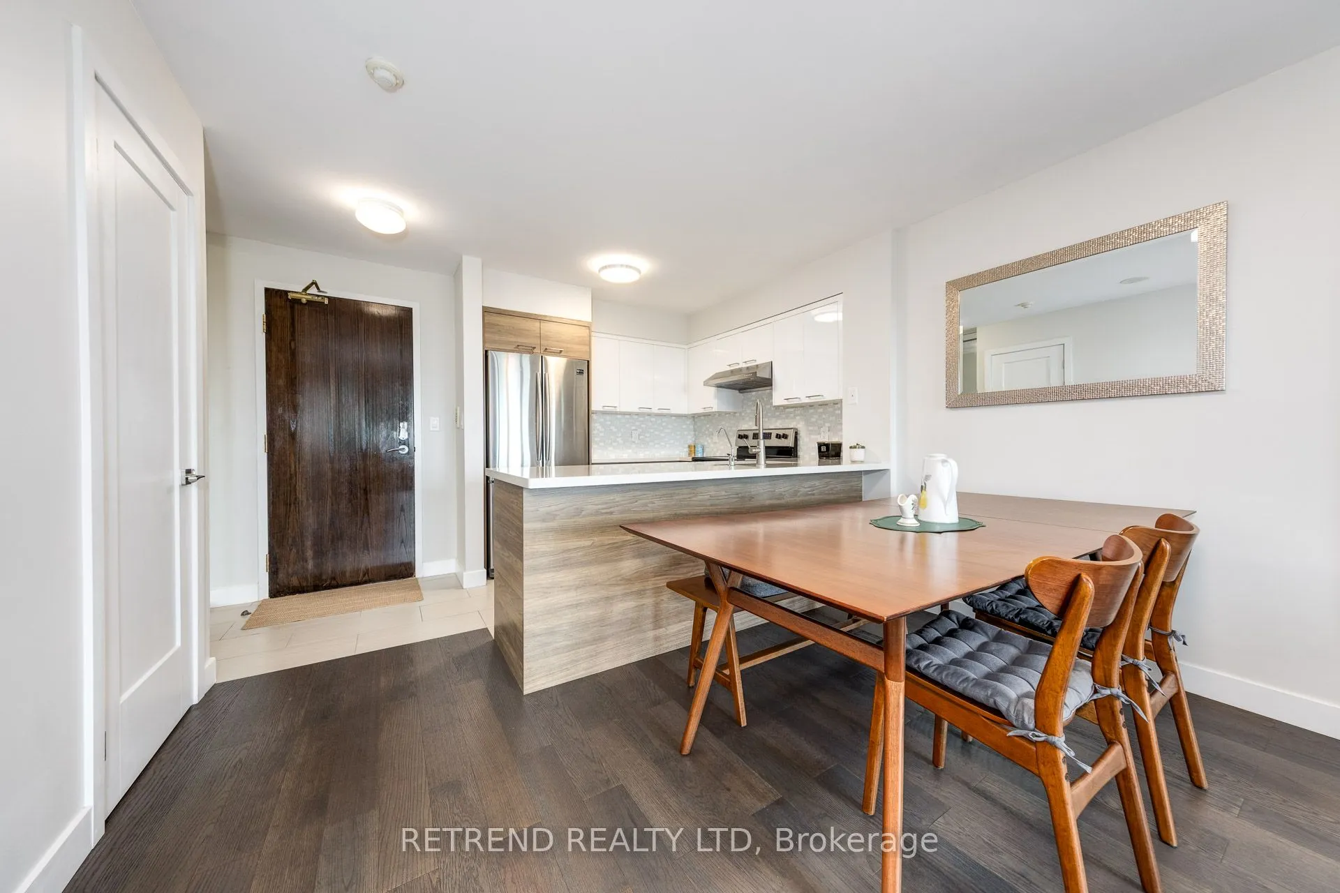 18 Spring Garden Avenue, #907