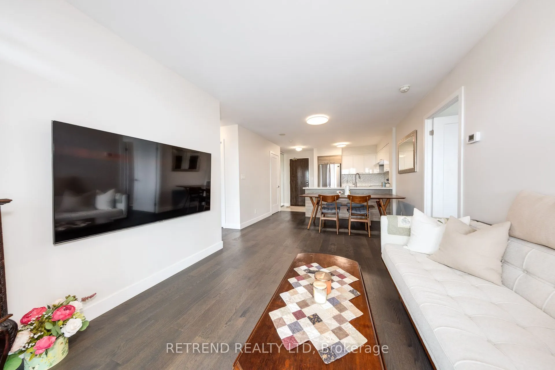 18 Spring Garden Avenue, #907