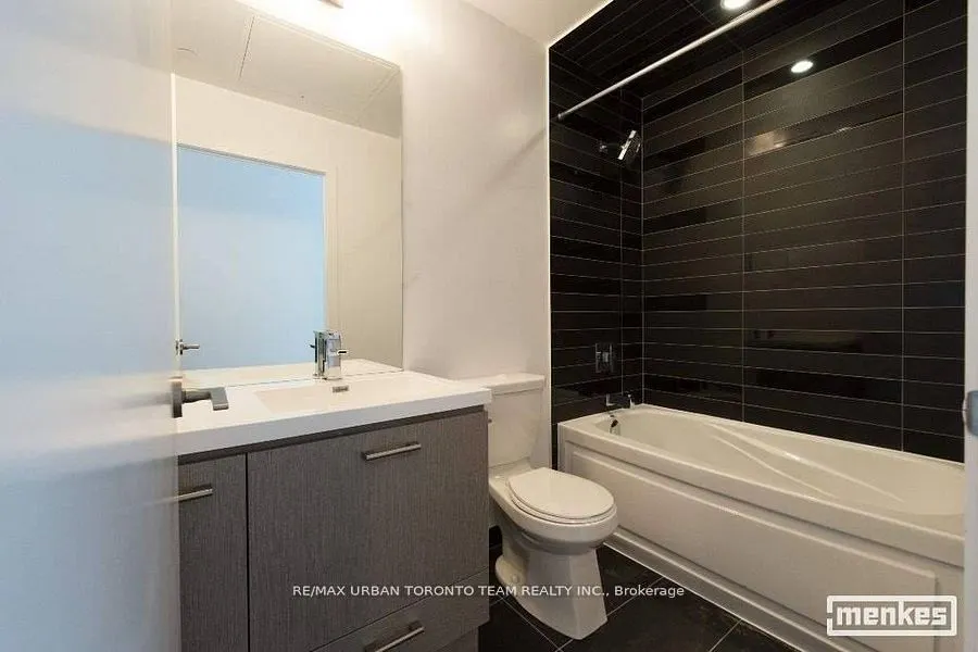 87 Peter Street, #4313