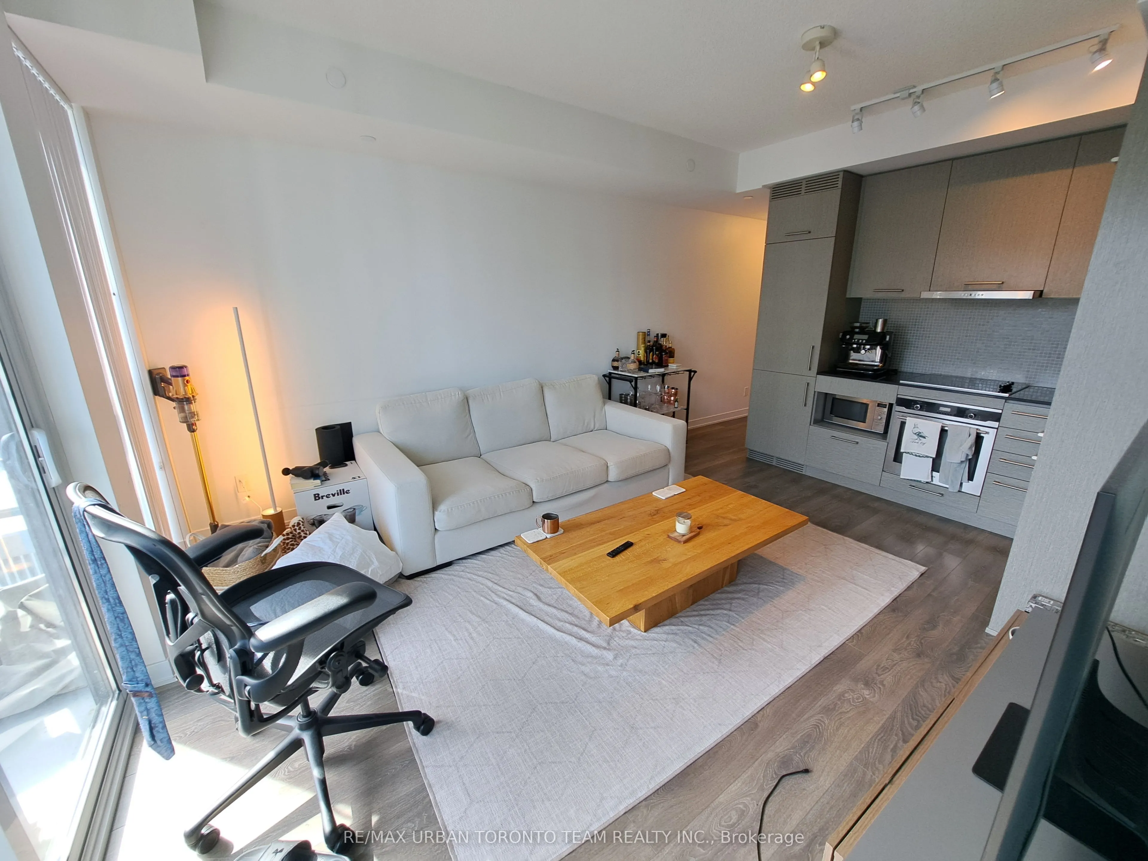 87 Peter Street, #4313