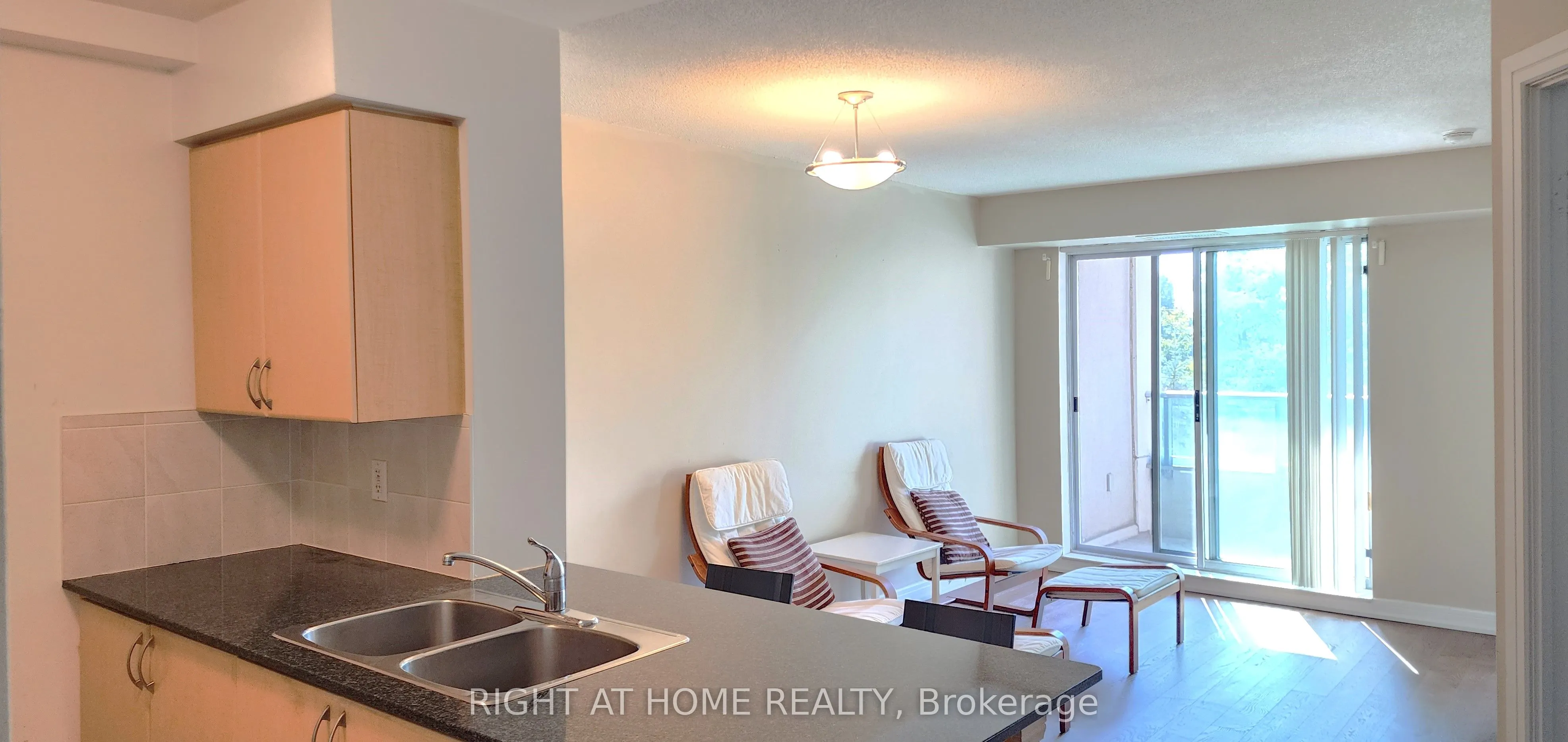 35 Bales Avenue, #312