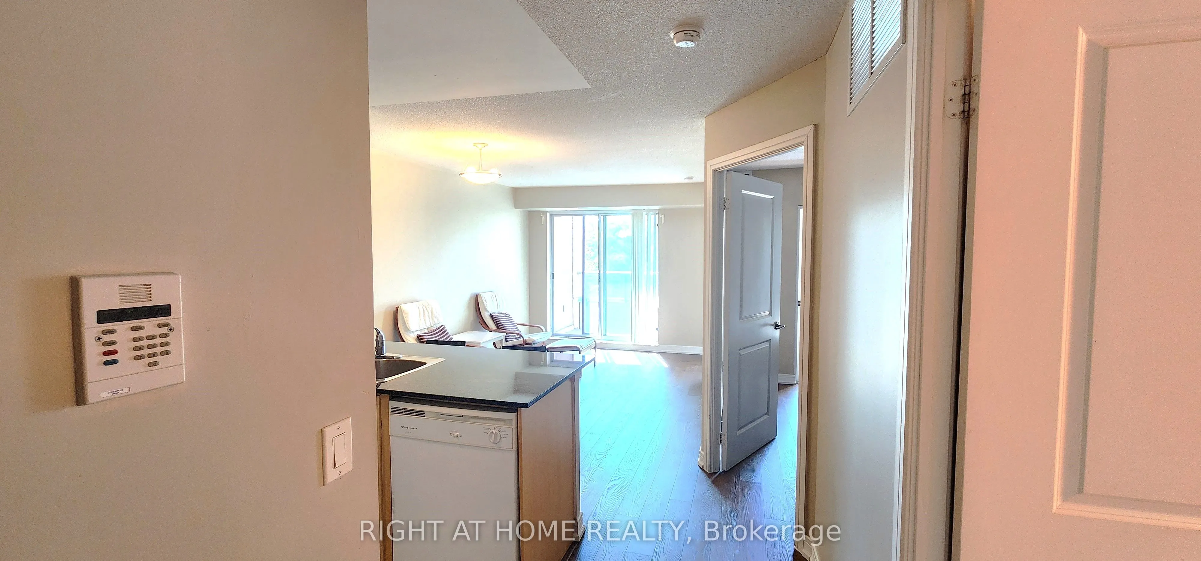 35 Bales Avenue, #312