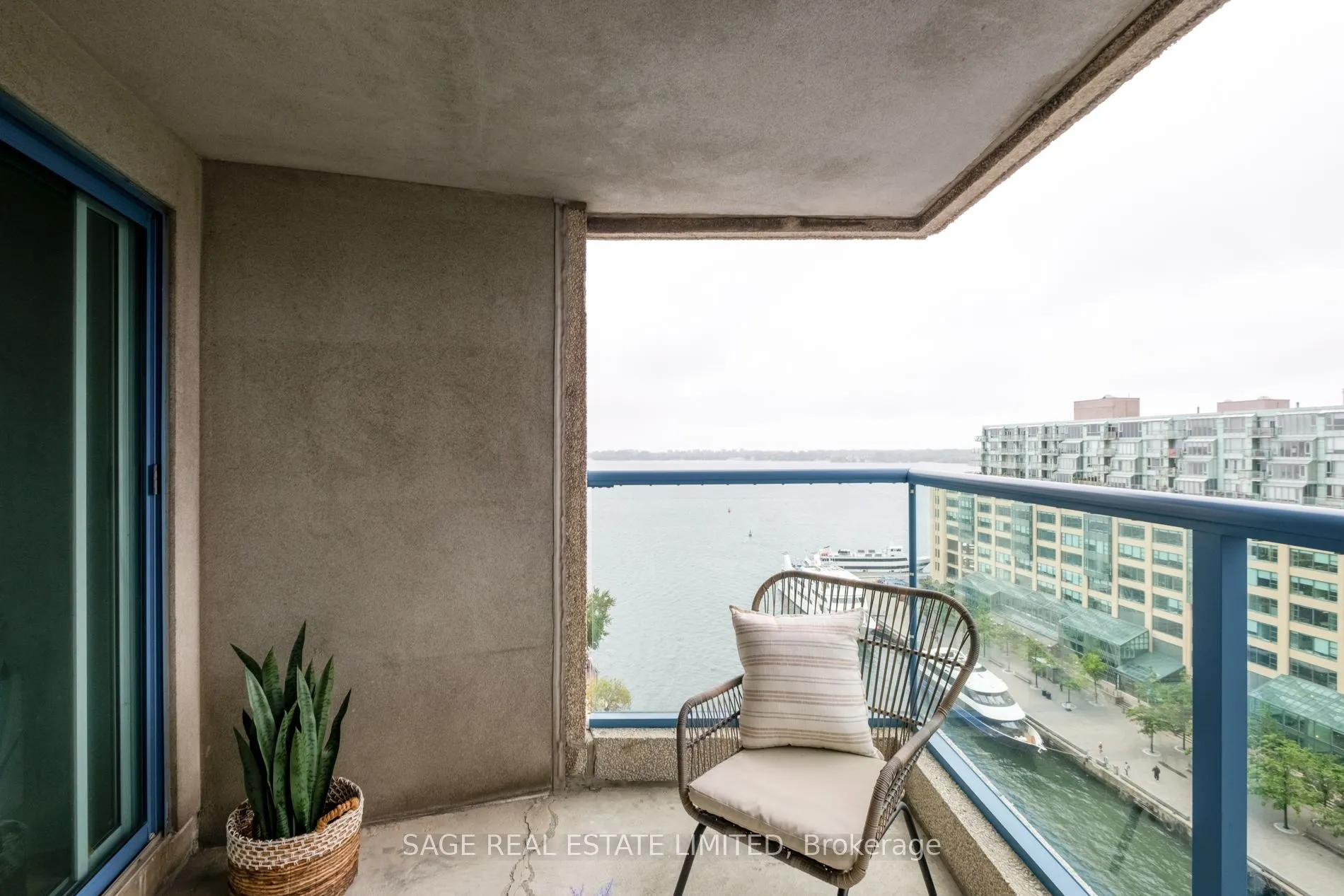 77 Harbour Square, #1509