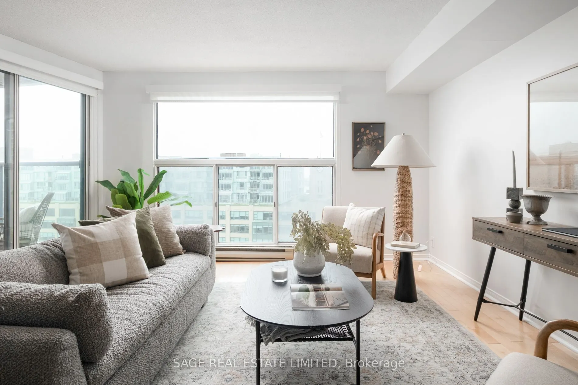 77 Harbour Square, #1509