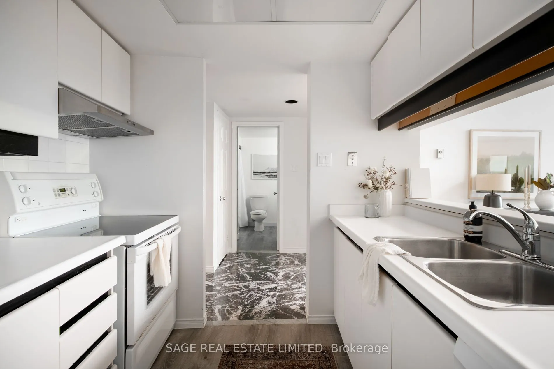 77 Harbour Square, #1509