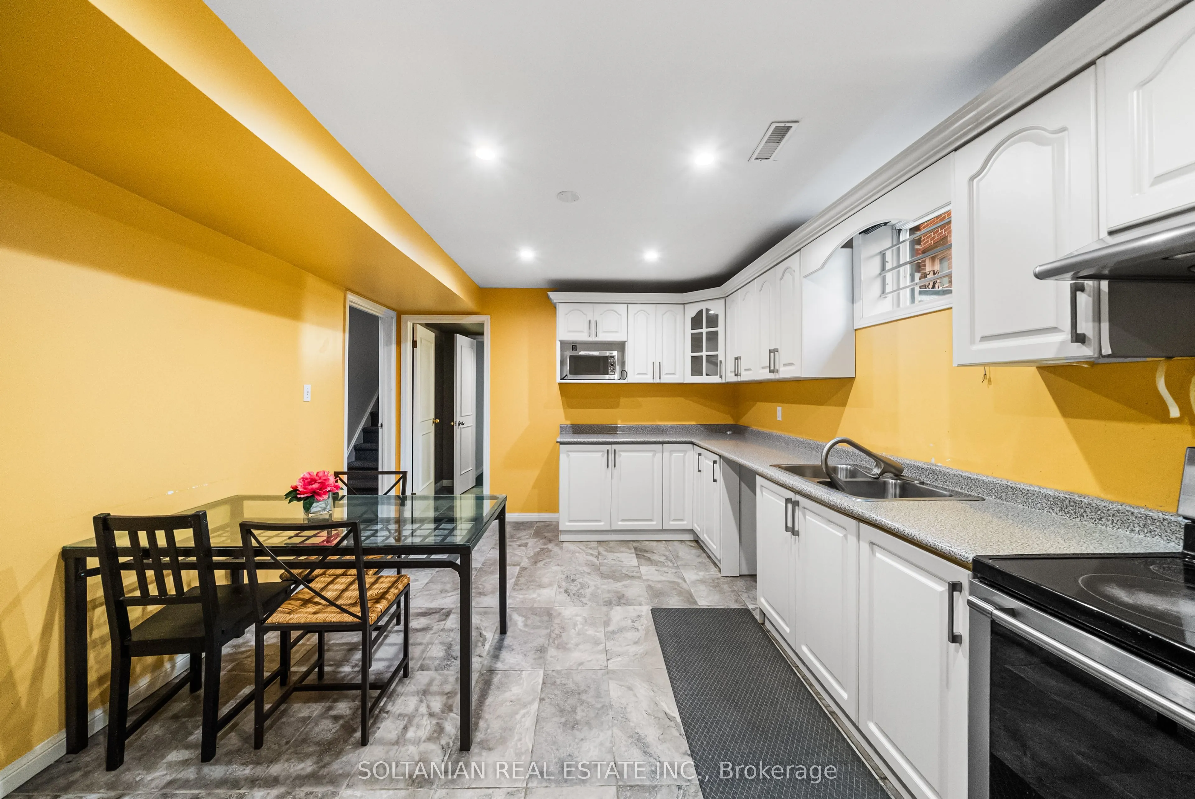 15 Wideford Place