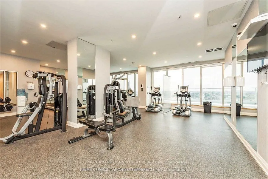 565 Wilson Avenue N, #612W
