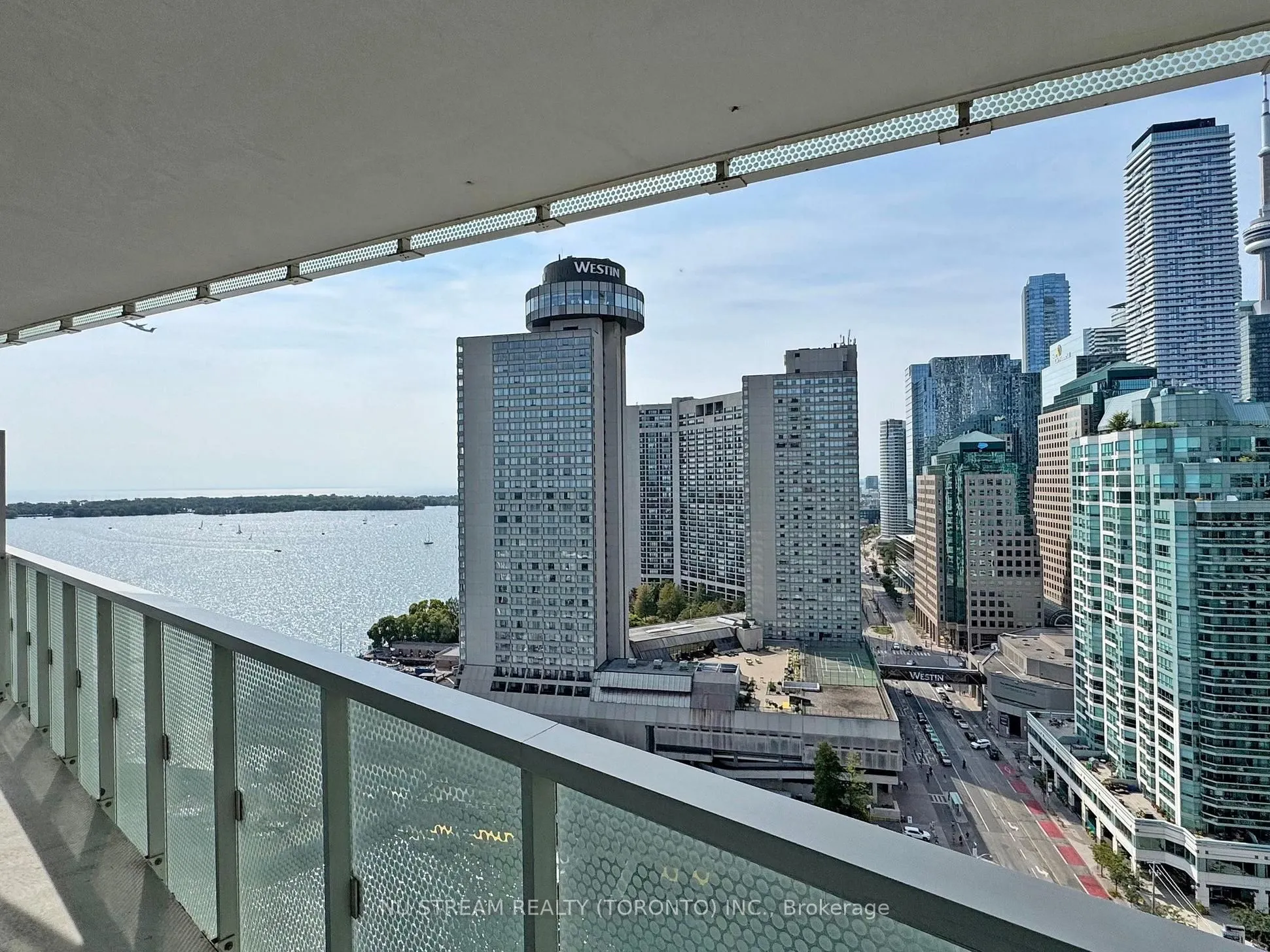 15 Queens Quay E, #2106