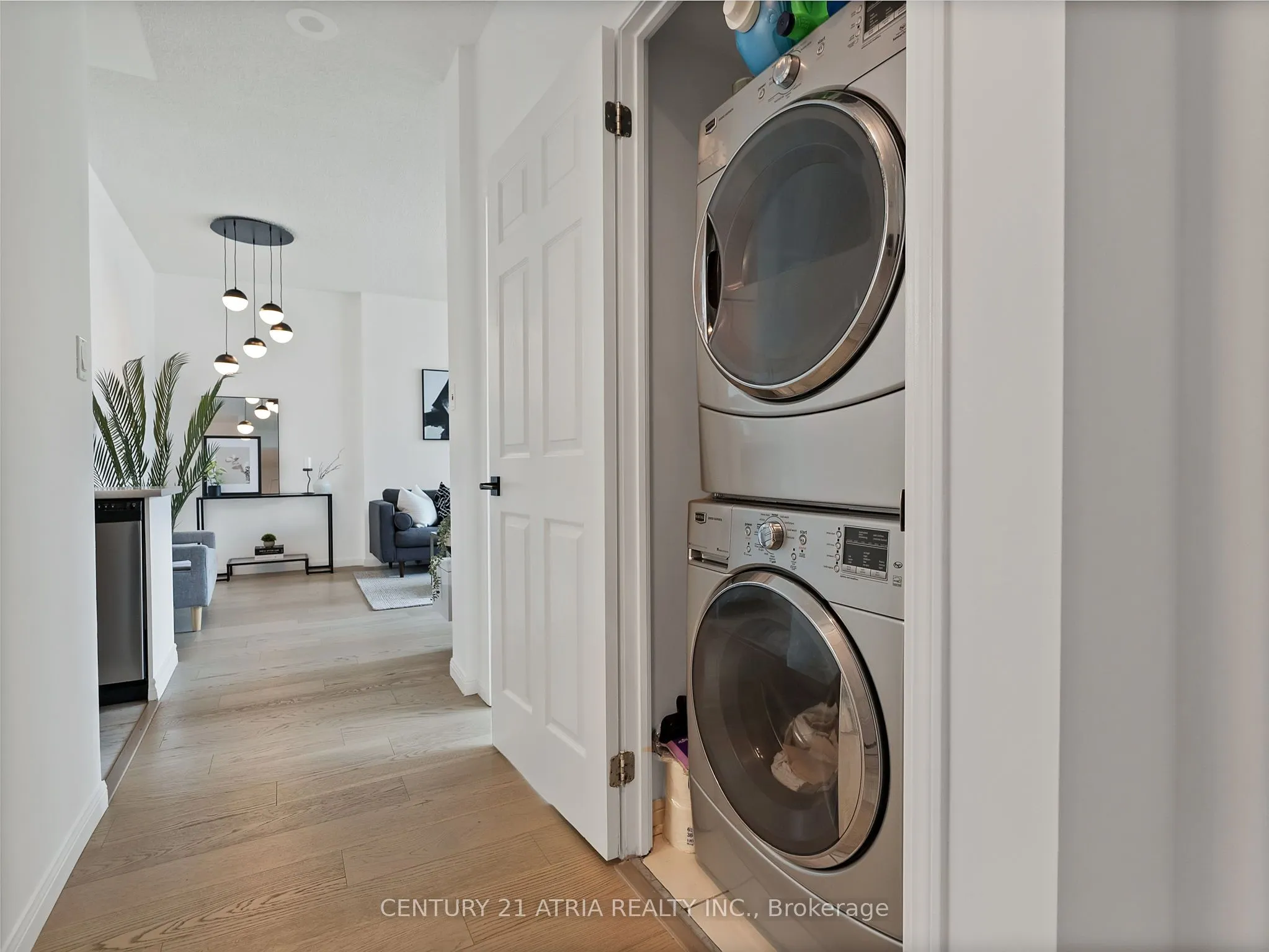 228 Queens Quay W, #1101