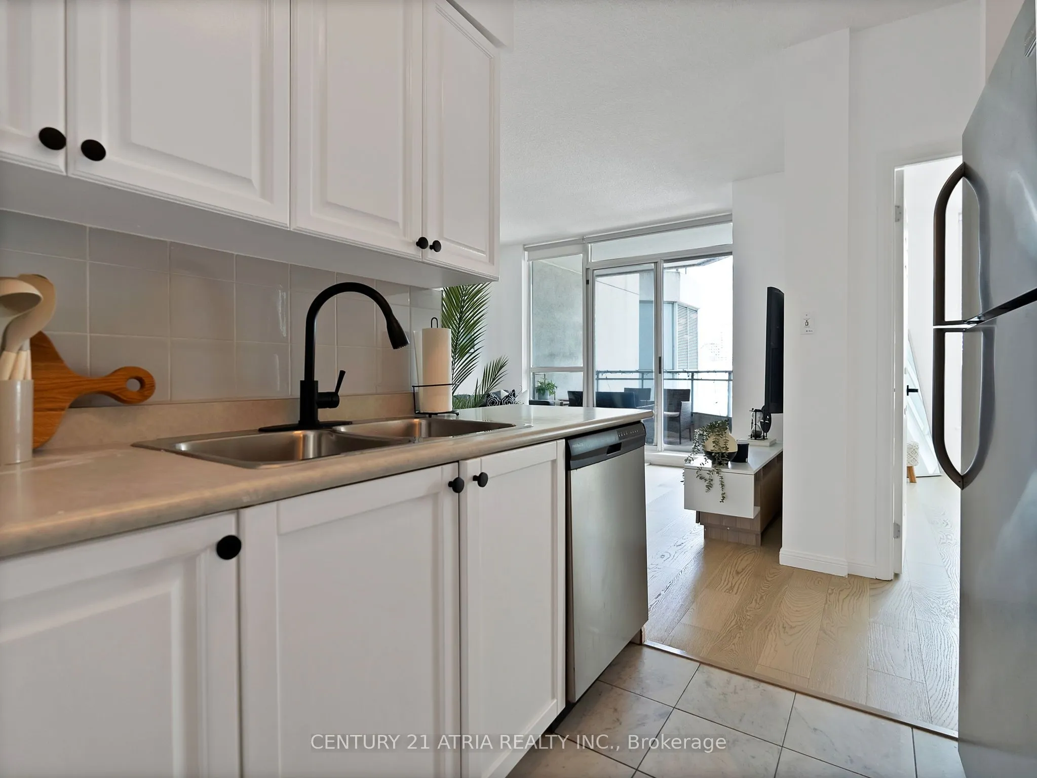 228 Queens Quay W, #1101