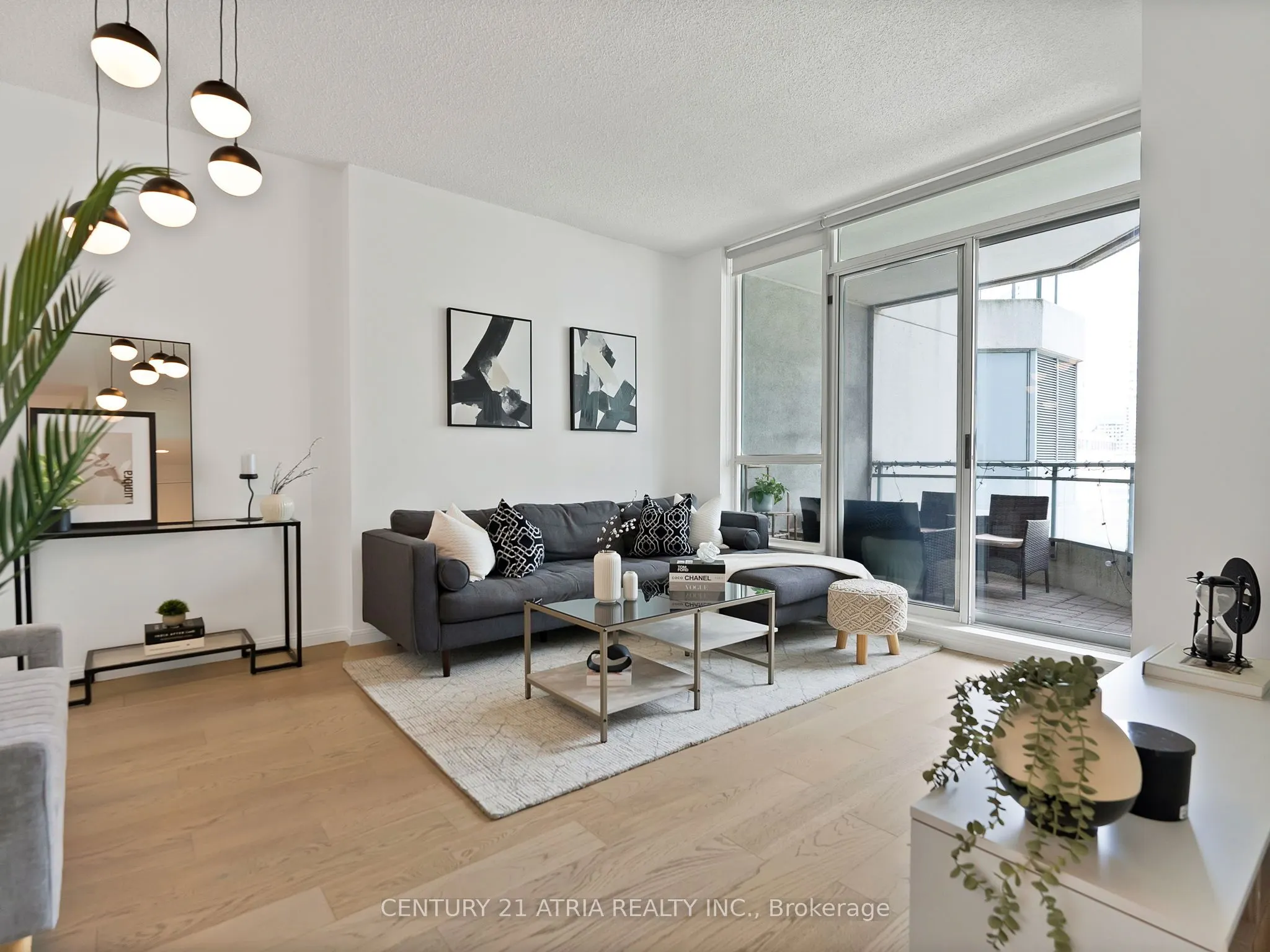228 Queens Quay W, #1101