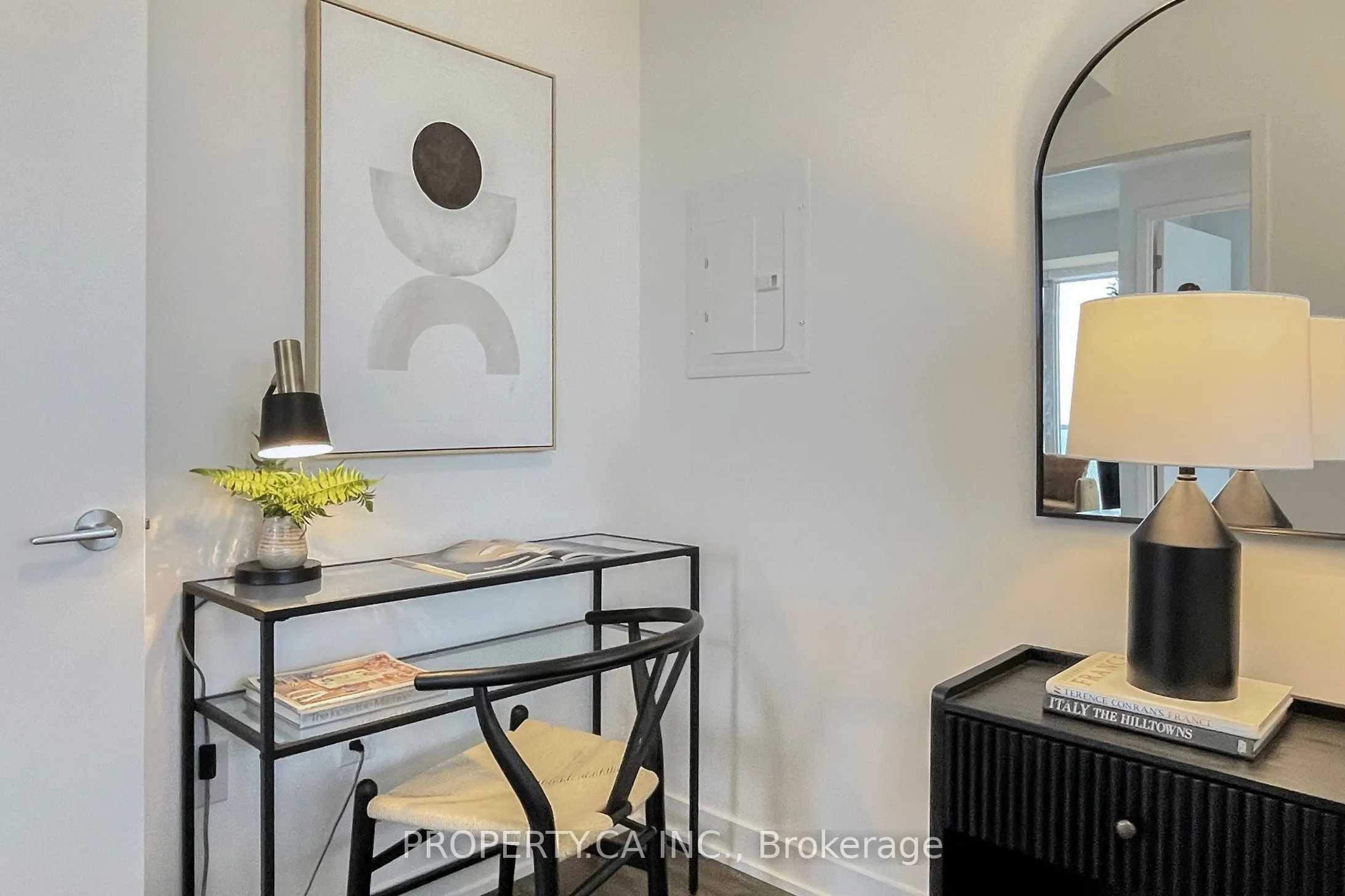 15 Queens Quay E, #2209
