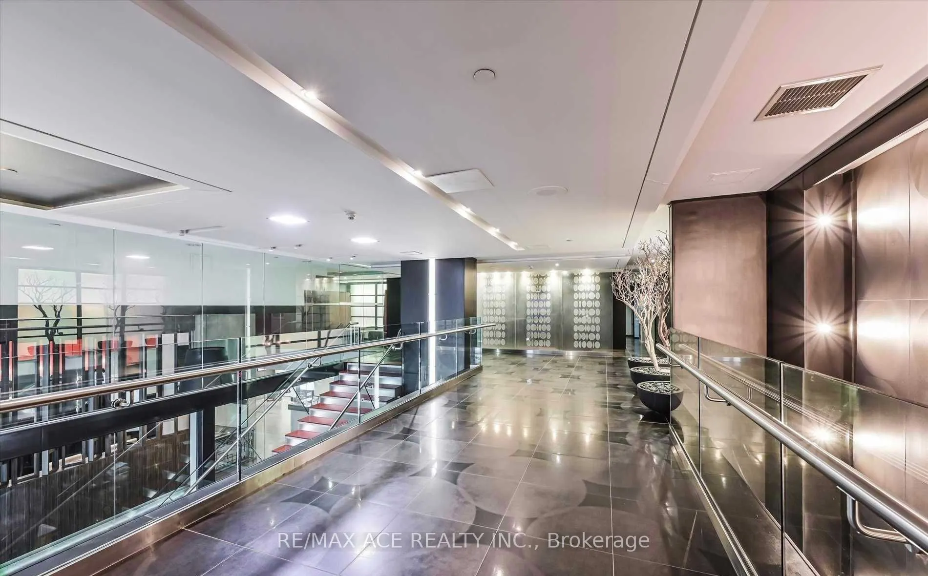 210 Victoria Street, #4004